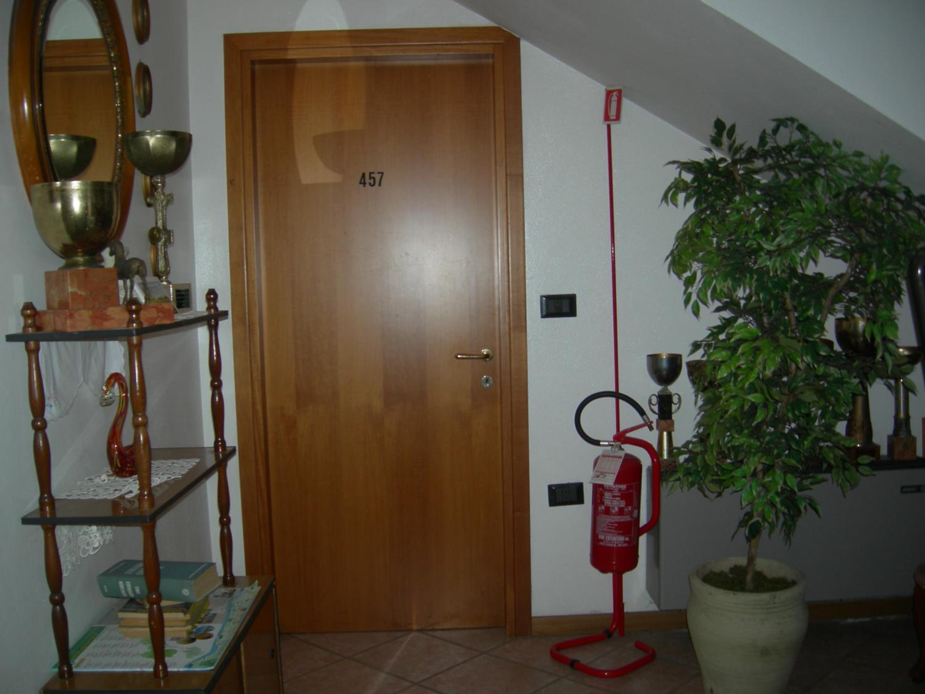 Photo 34