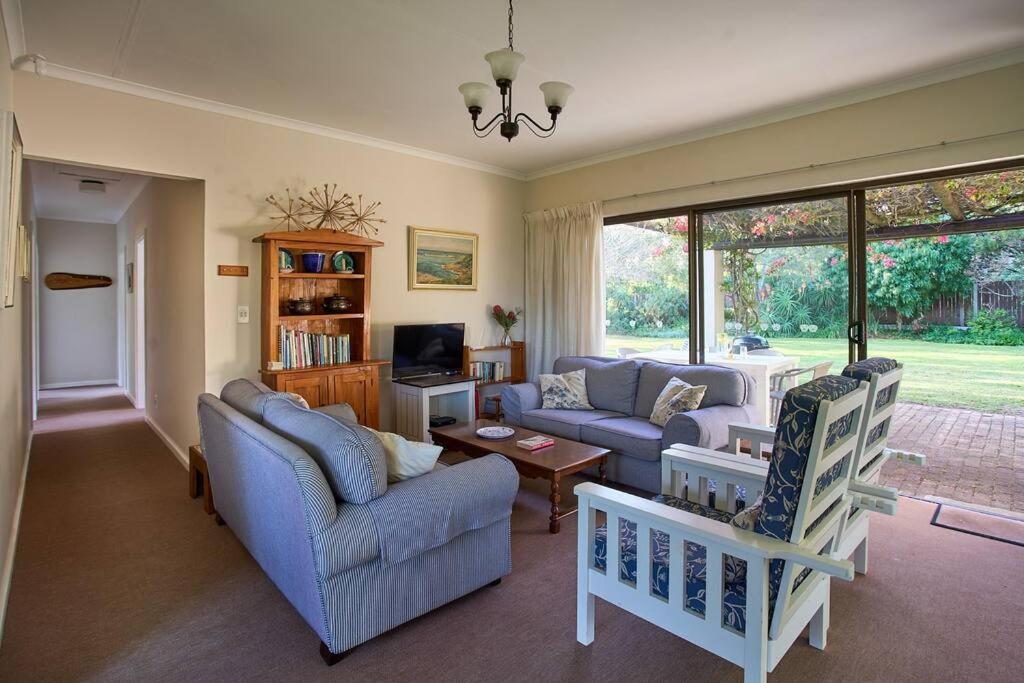 Reid Cottage view 3