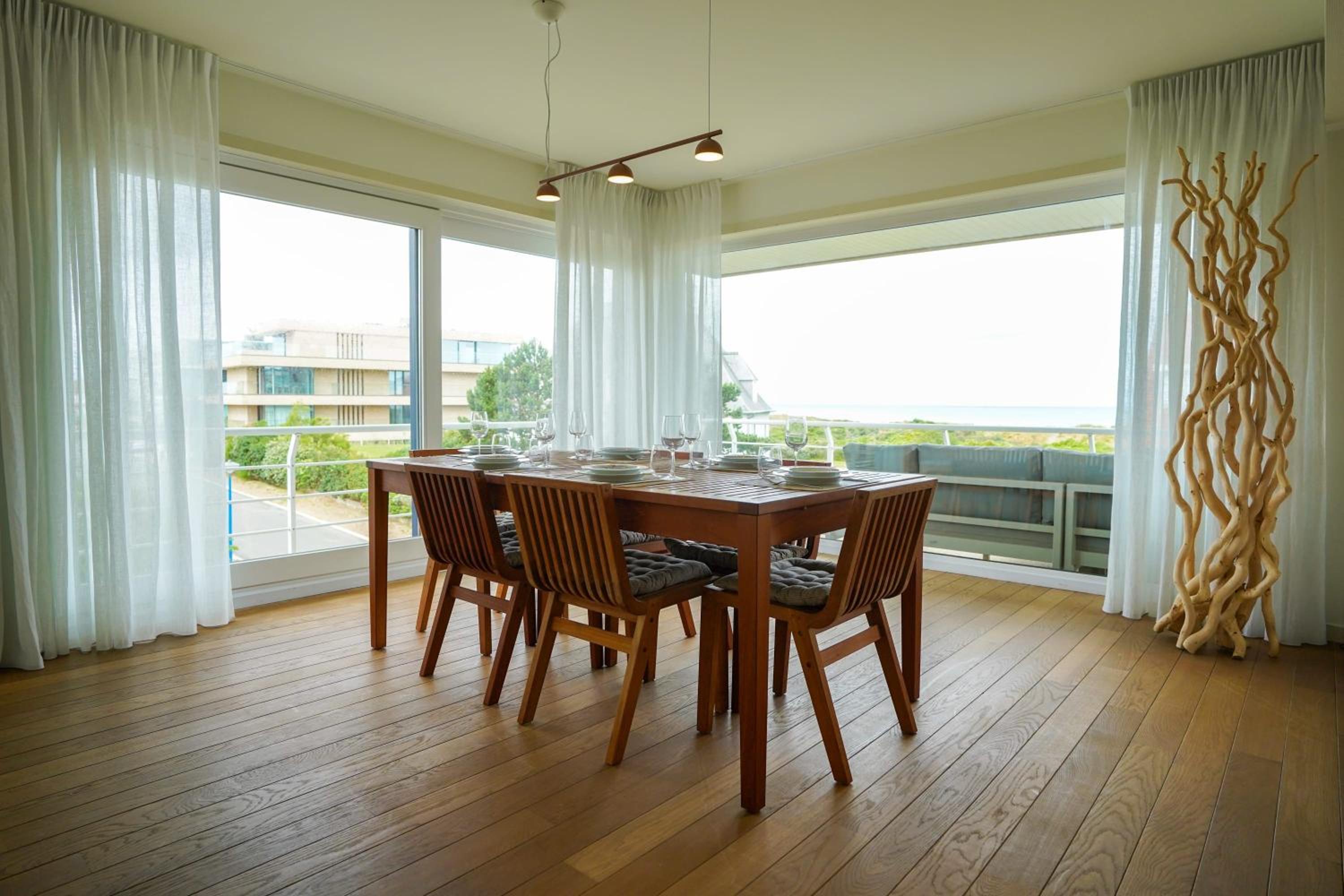 Huswell - Apartment with sea view & terrace in Oostduinkerke