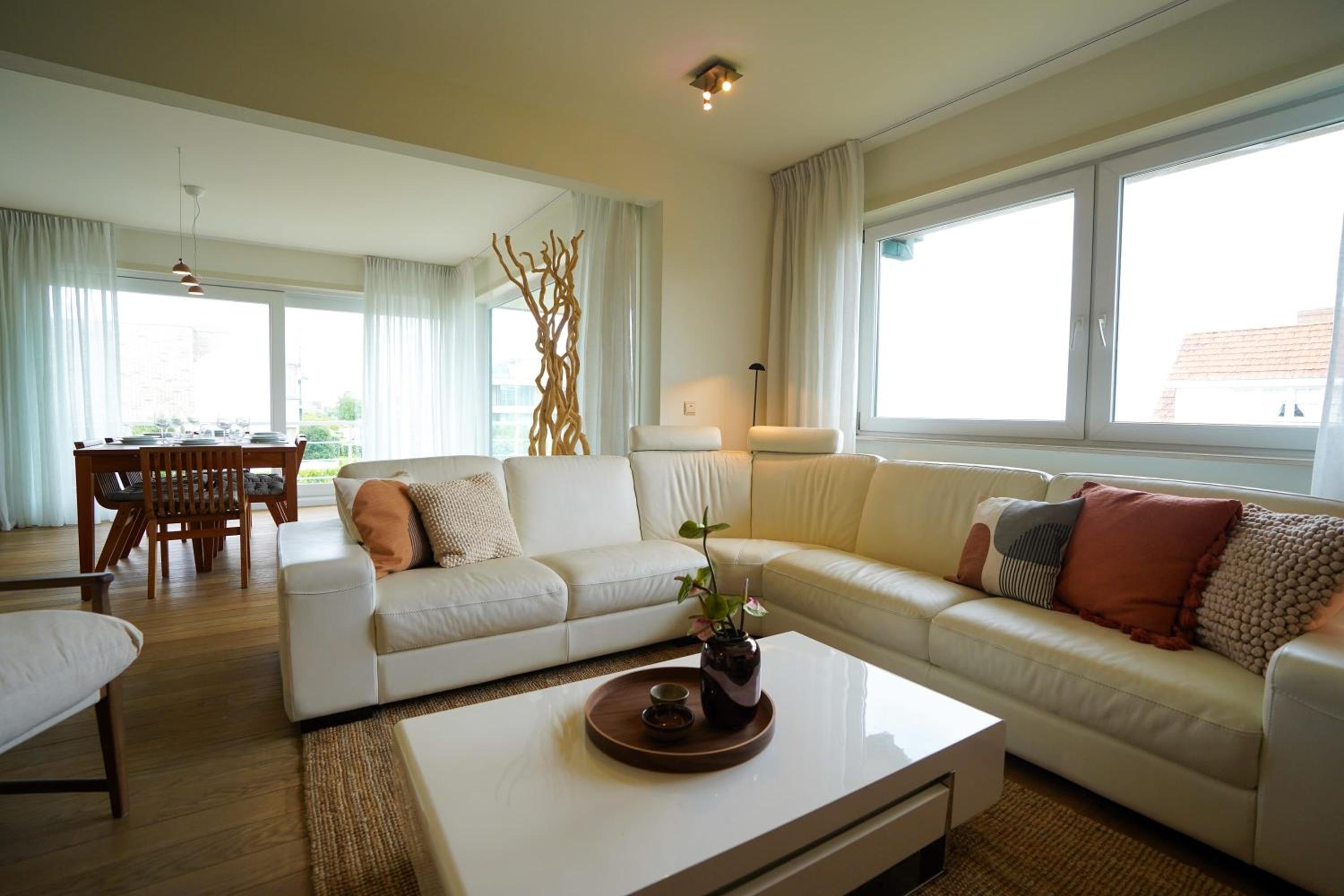 Huswell - Apartment with sea view & terrace in Oostduinkerke