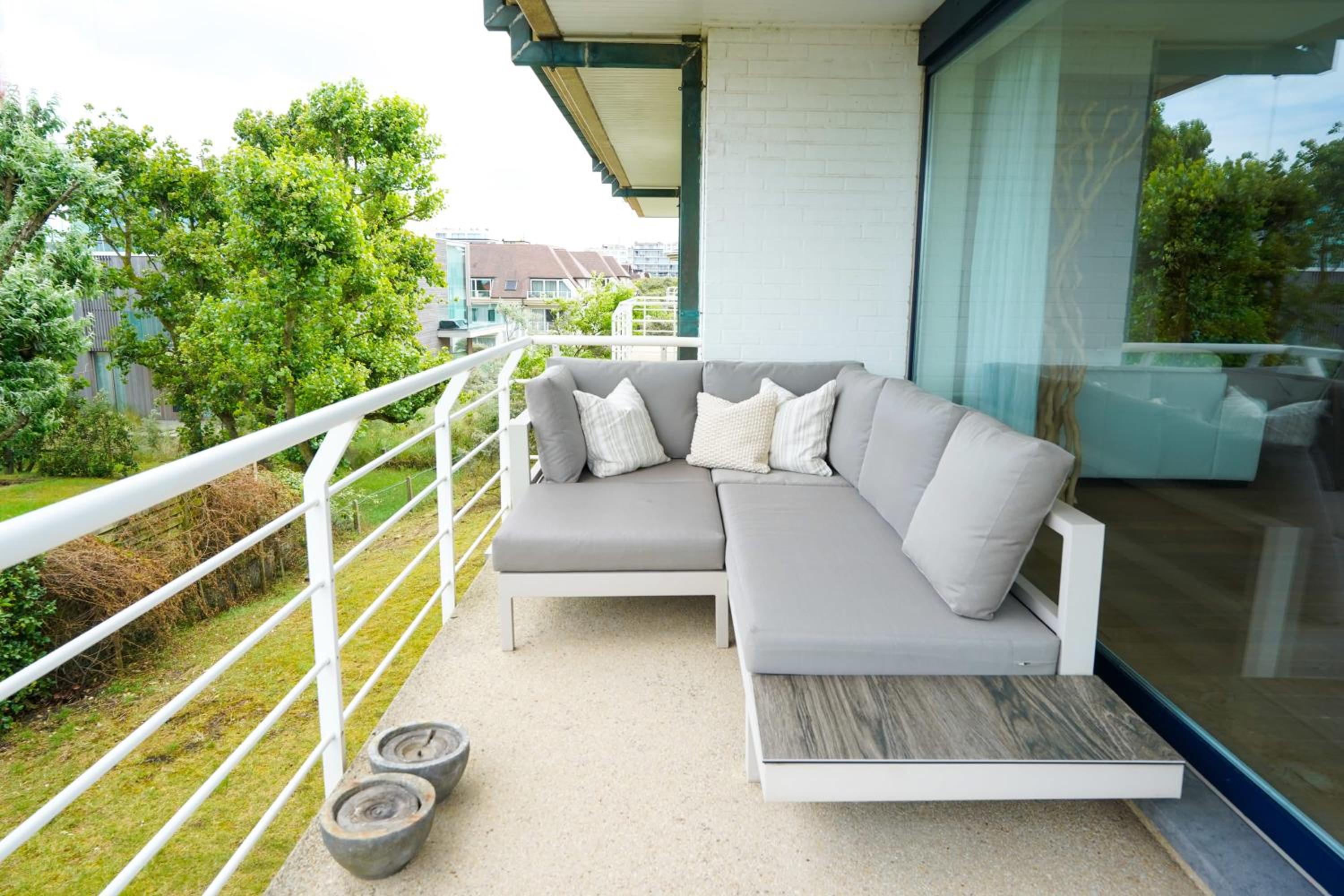Huswell - Apartment with sea view & terrace in Oostduinkerke