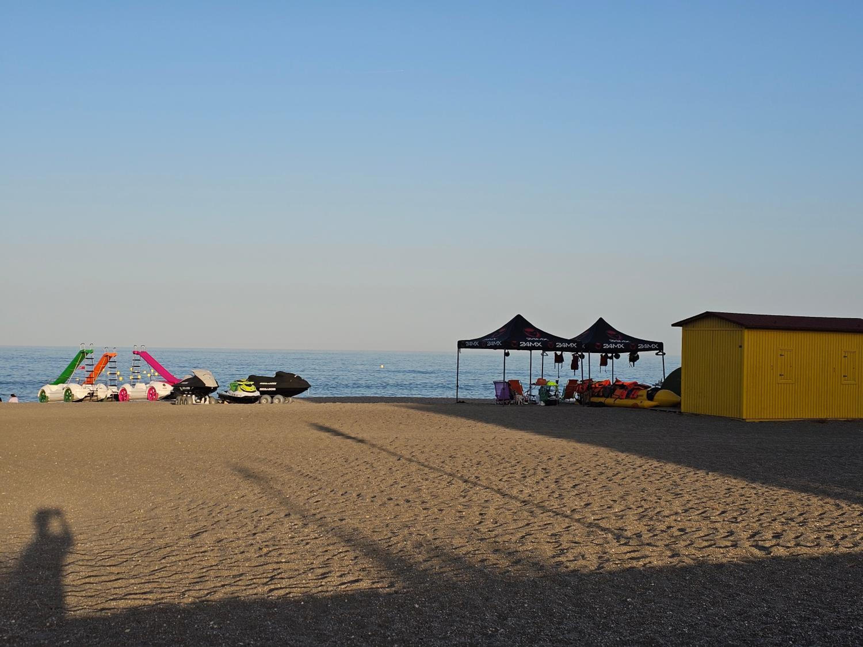 Casa Micangelo - seaview, 5 mins walk to beach