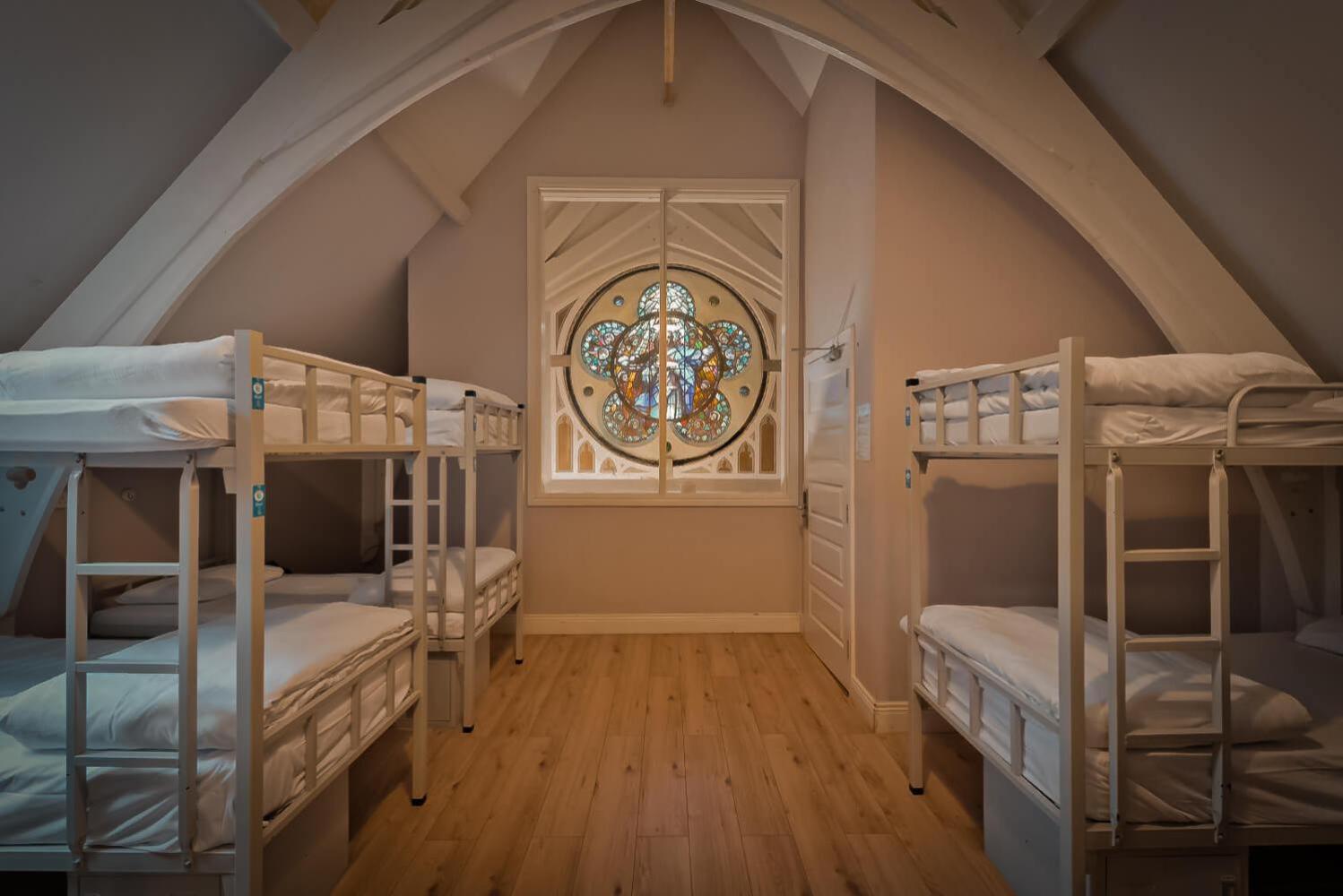Gardiner House Hostel 12