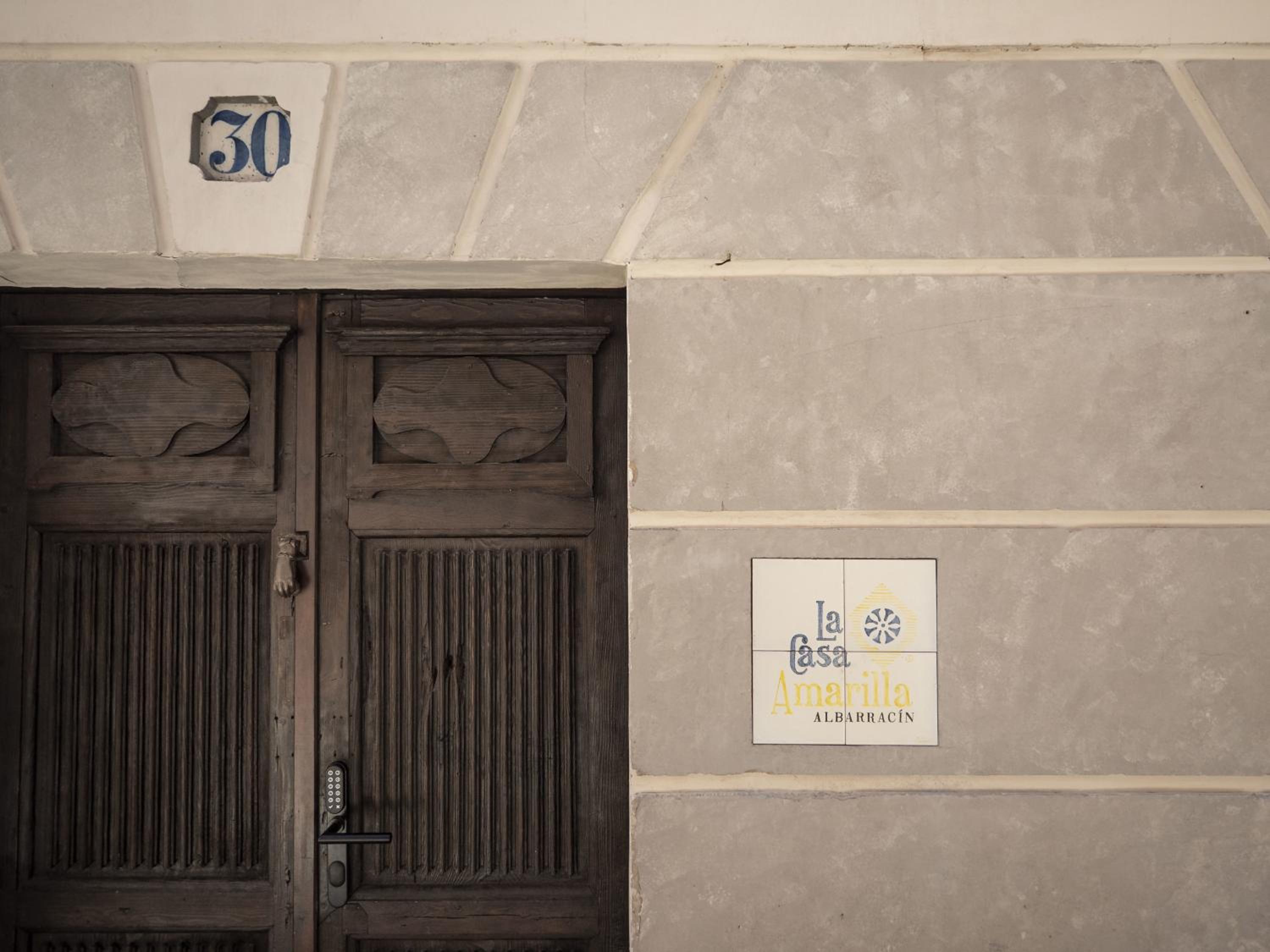 LA CASA AMARILLA APARTAMENTO ALBARRACIN