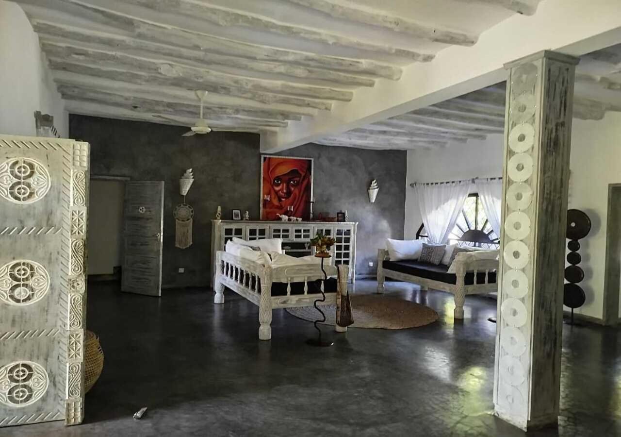 villa zoe dhahabu BNB view 5