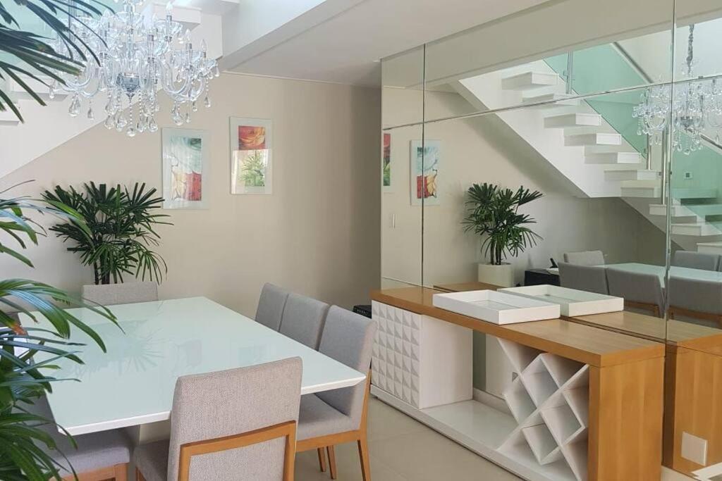 CASA DE PRAIA COM 05 SUITES- PARAÍSO A 8 min Do MAR