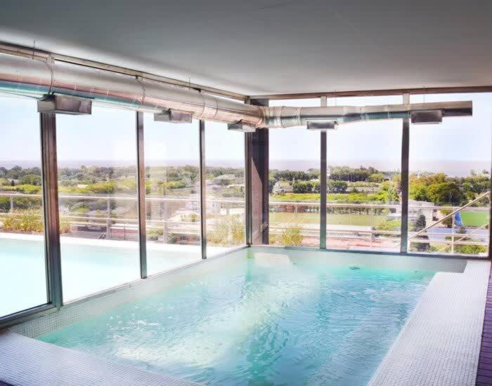 Green Bliss - Spacious Studio in Nunez