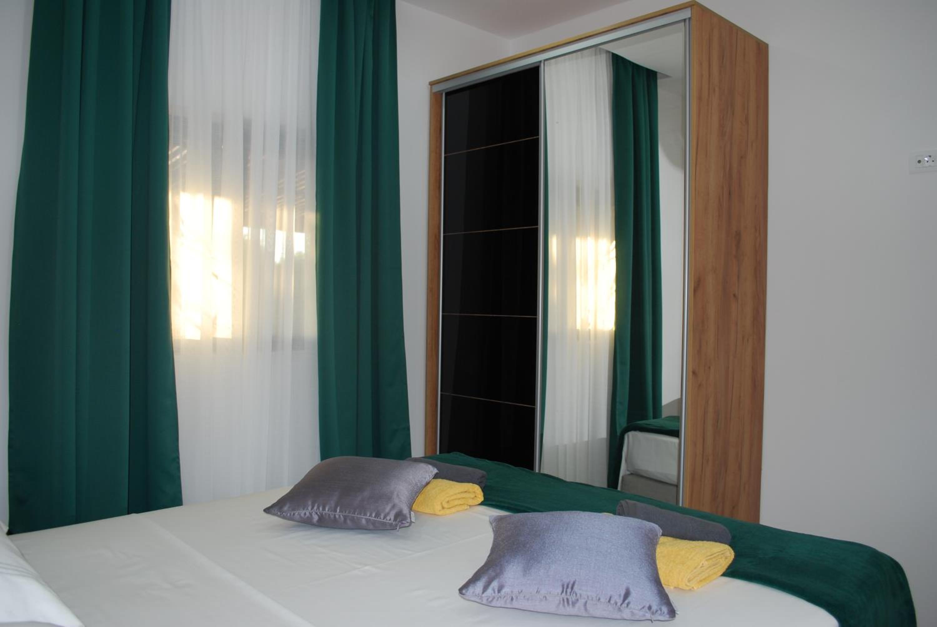 Hollywood apartment