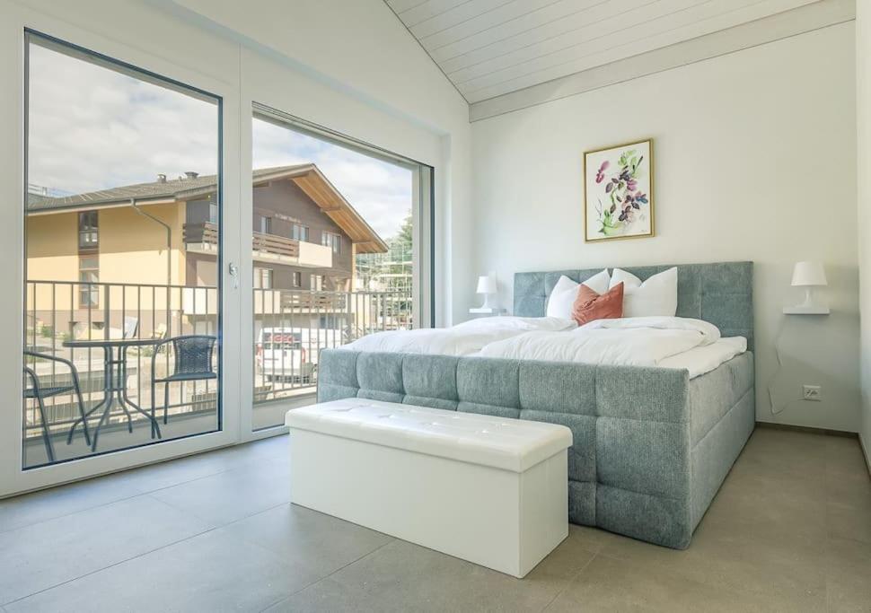 Niesen Apartment - Aare Jungfrau AG