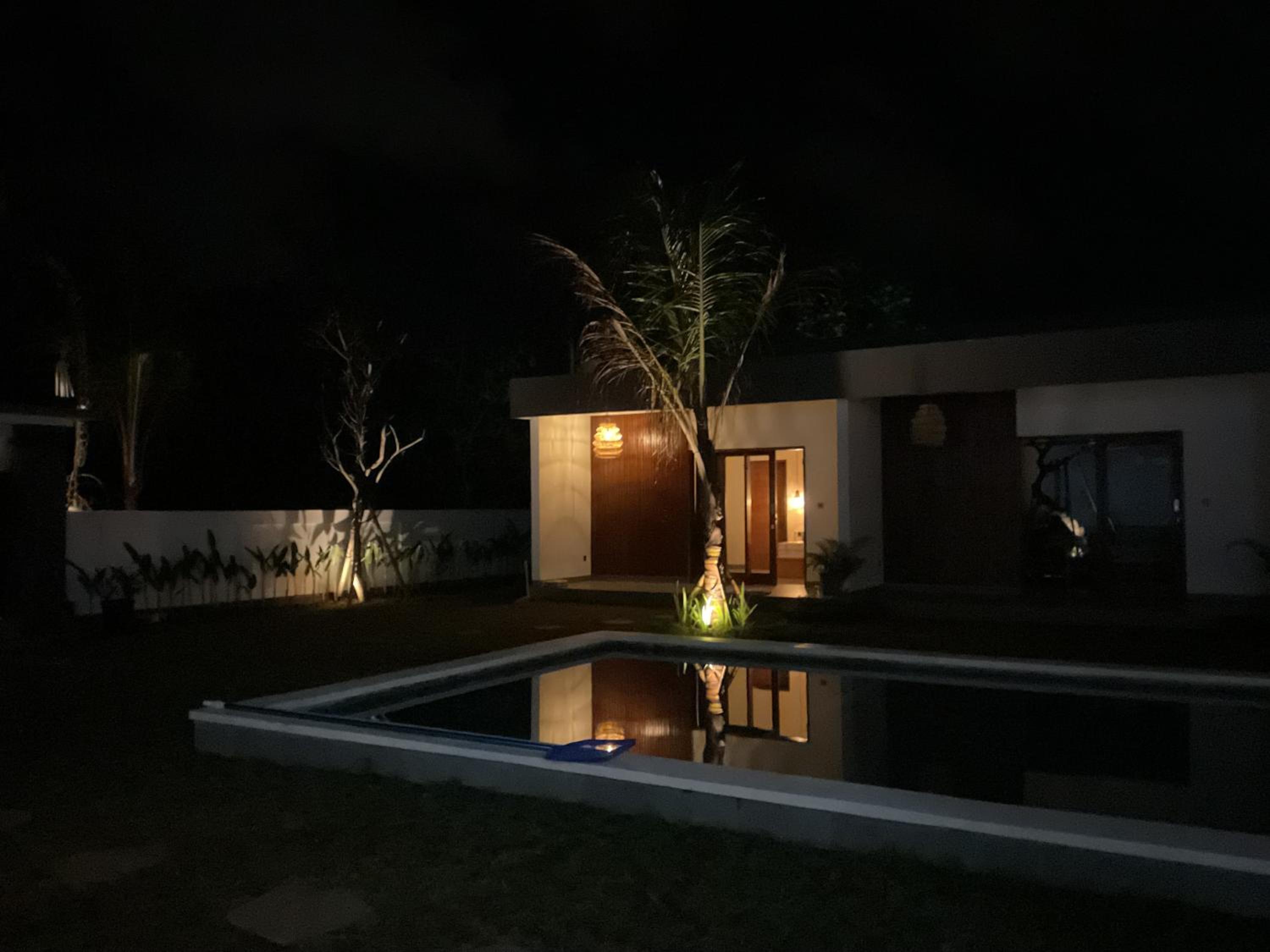 Hotel Tropical Almond Villa - Image 1