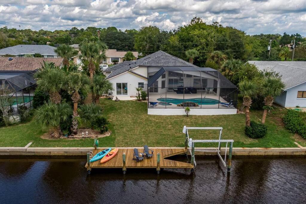 Paradise Point -Waterfront-Pool-Hot Tub-Dock-Game Room view 5