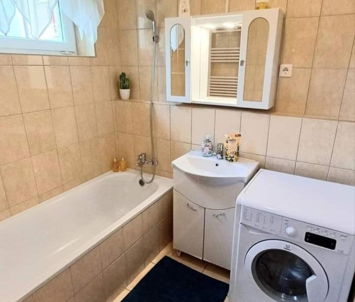 Budapest Sun Resort Apartman view 5