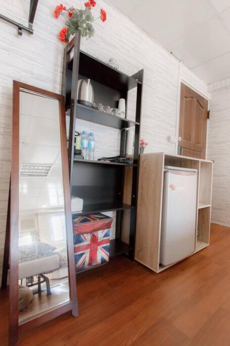 Taipei Station Alan's Homestay