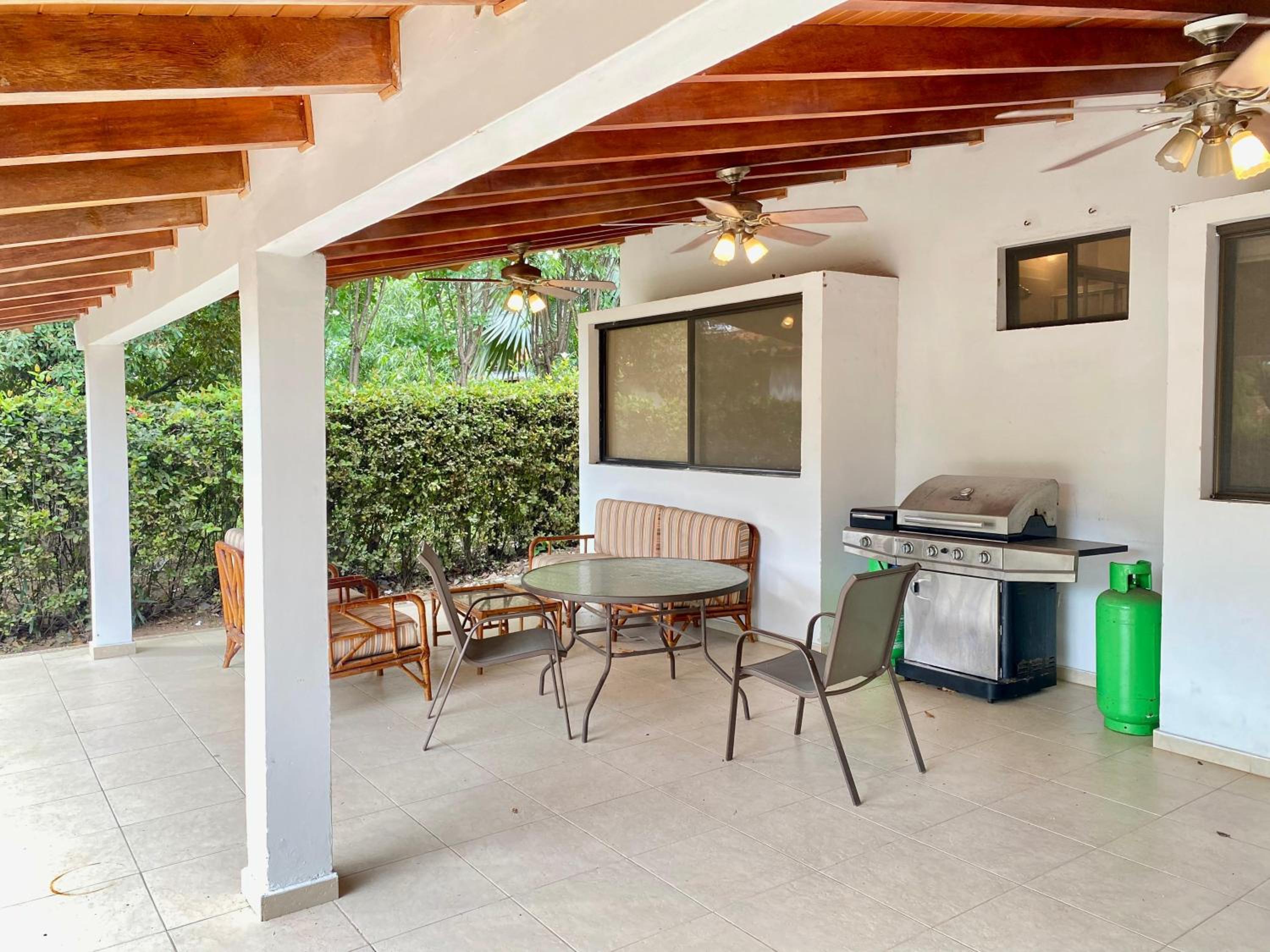 Exclusiva Villa con Salida al Mar