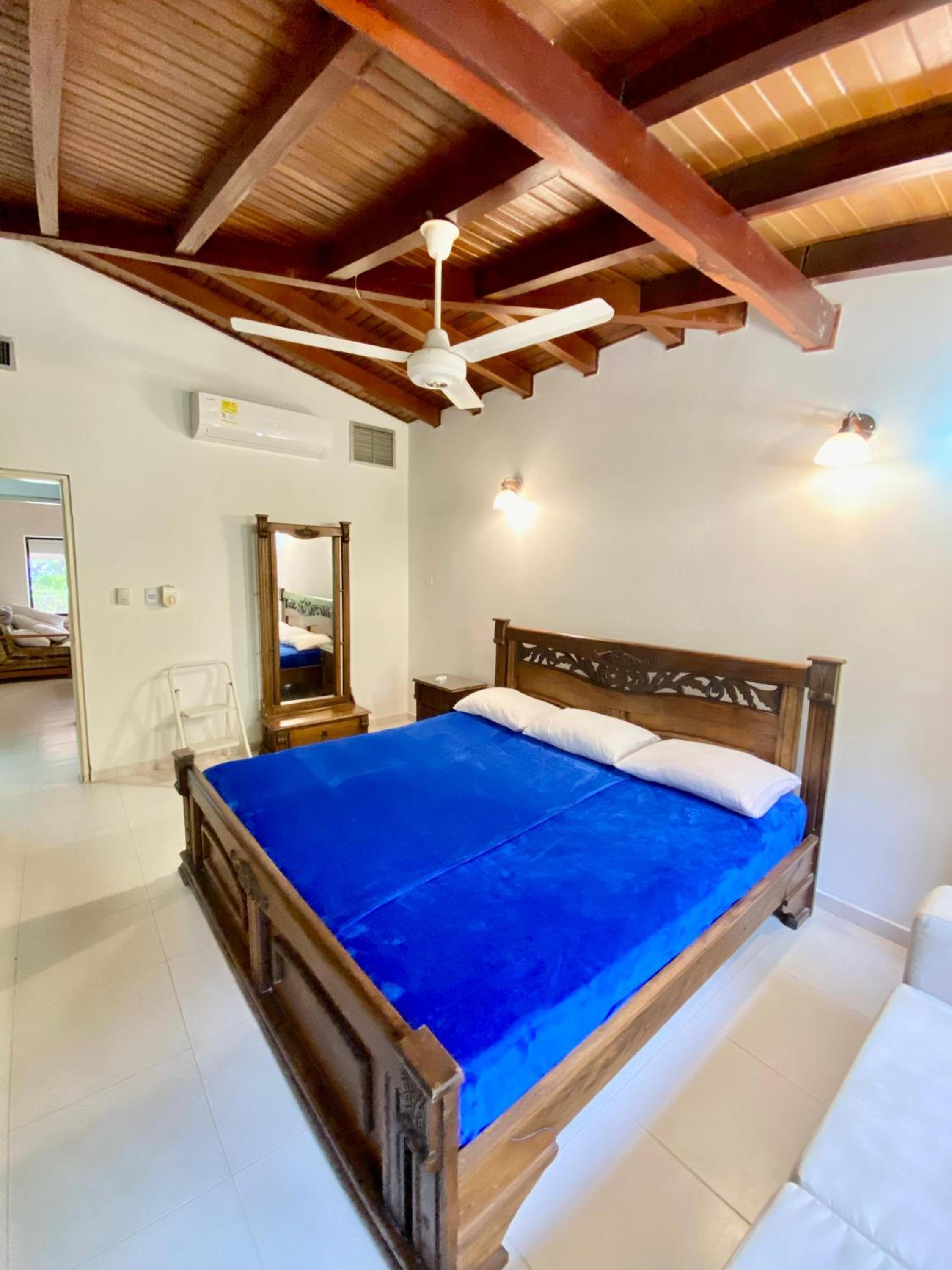 Exclusiva Villa con Salida al Mar
