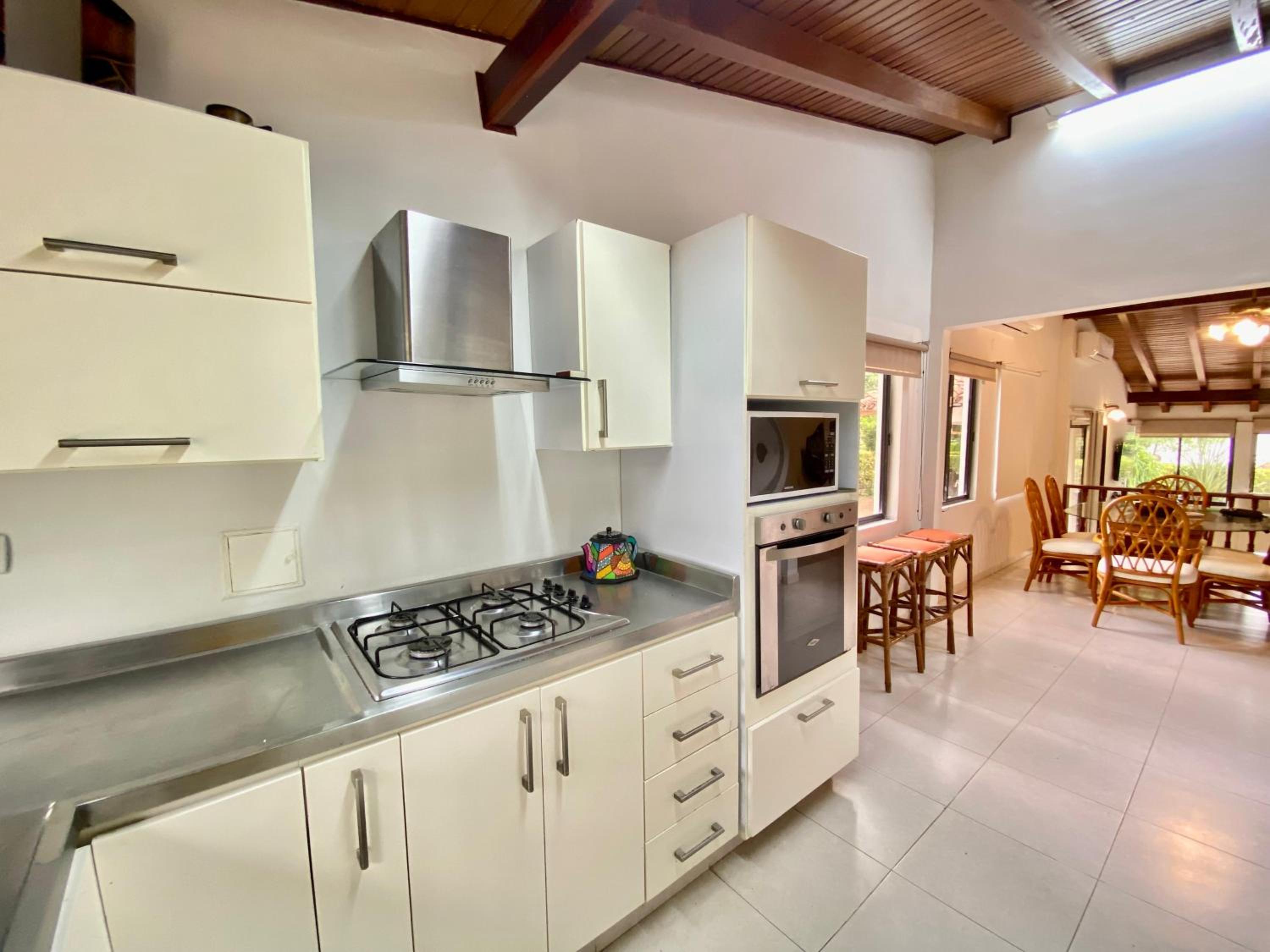 Exclusiva Villa con Salida al Mar
