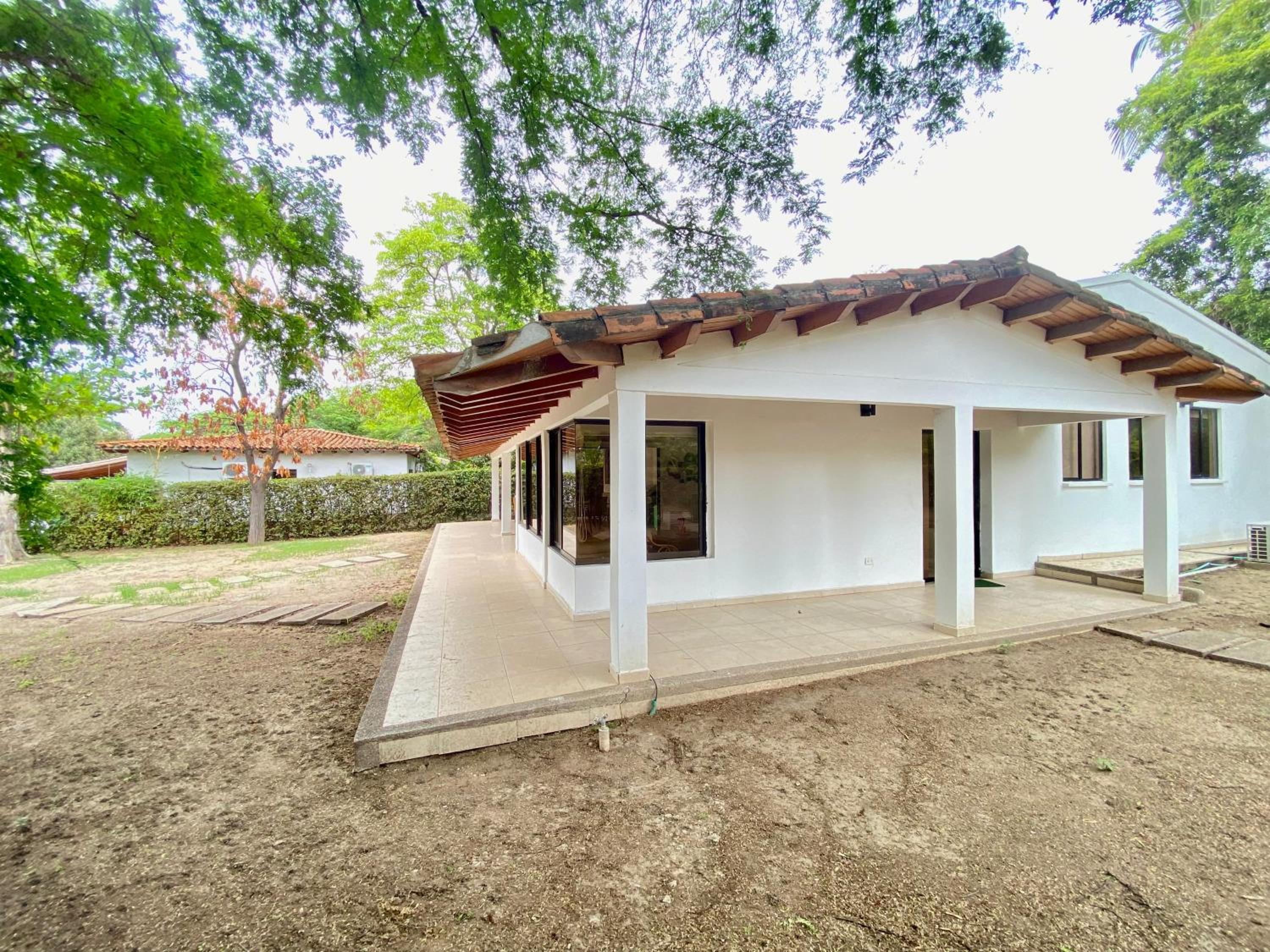 Exclusiva Villa con Salida al Mar