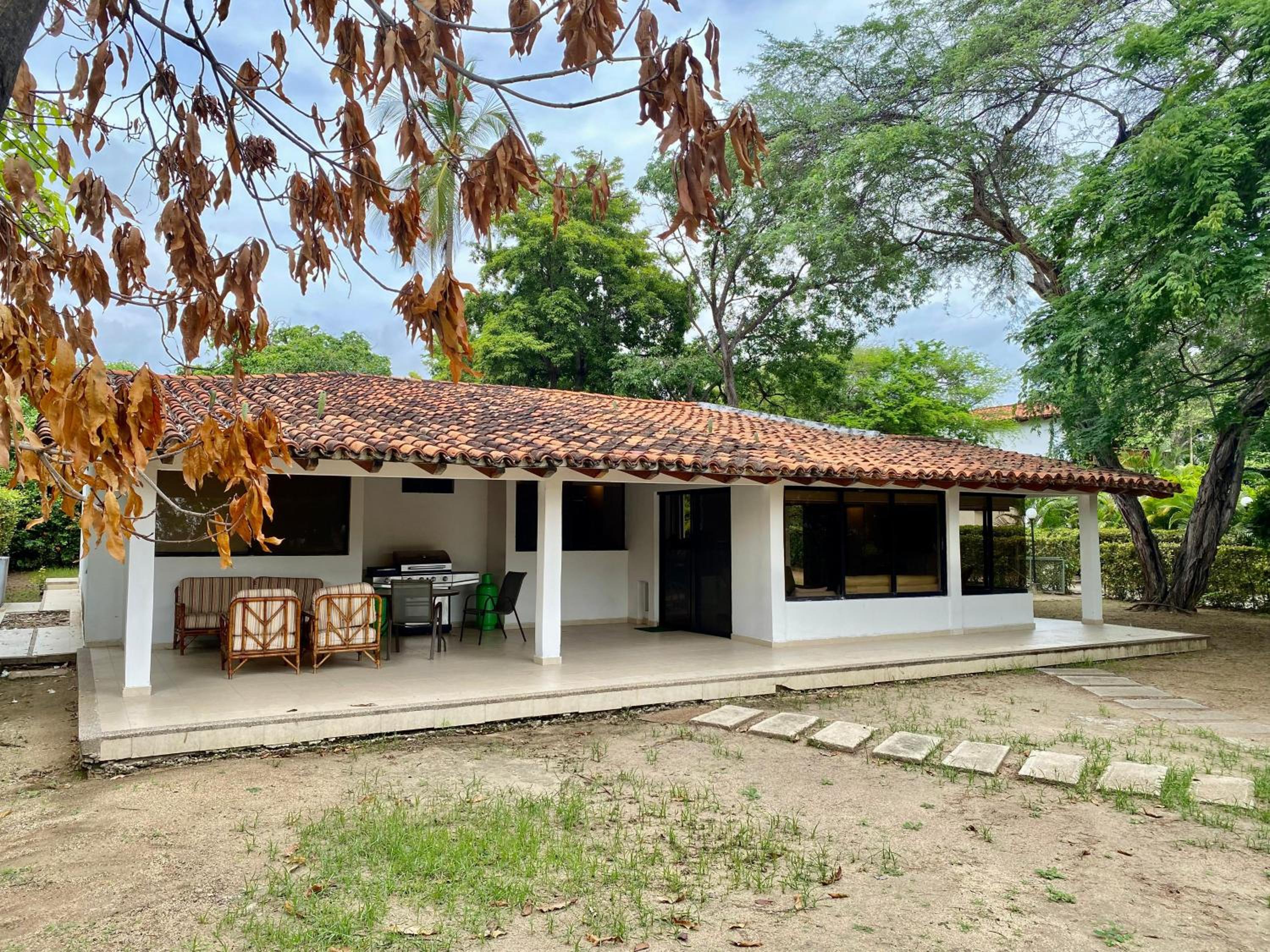 Exclusiva Villa con Salida al Mar