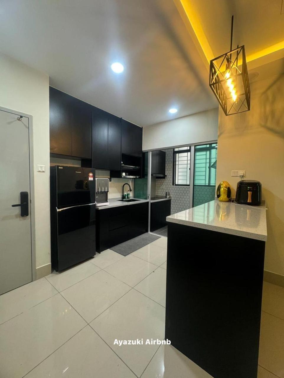 Ayazuki Sky Suite KLCC View 2BR Free Parking Netflix Swimming Pool
