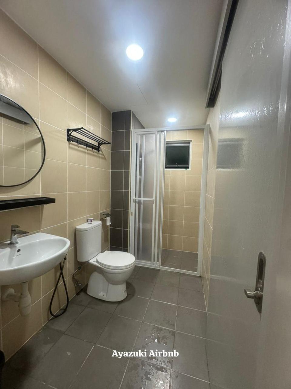 Ayazuki Sky Suite KLCC View 2BR Free Parking Netflix Swimming Pool