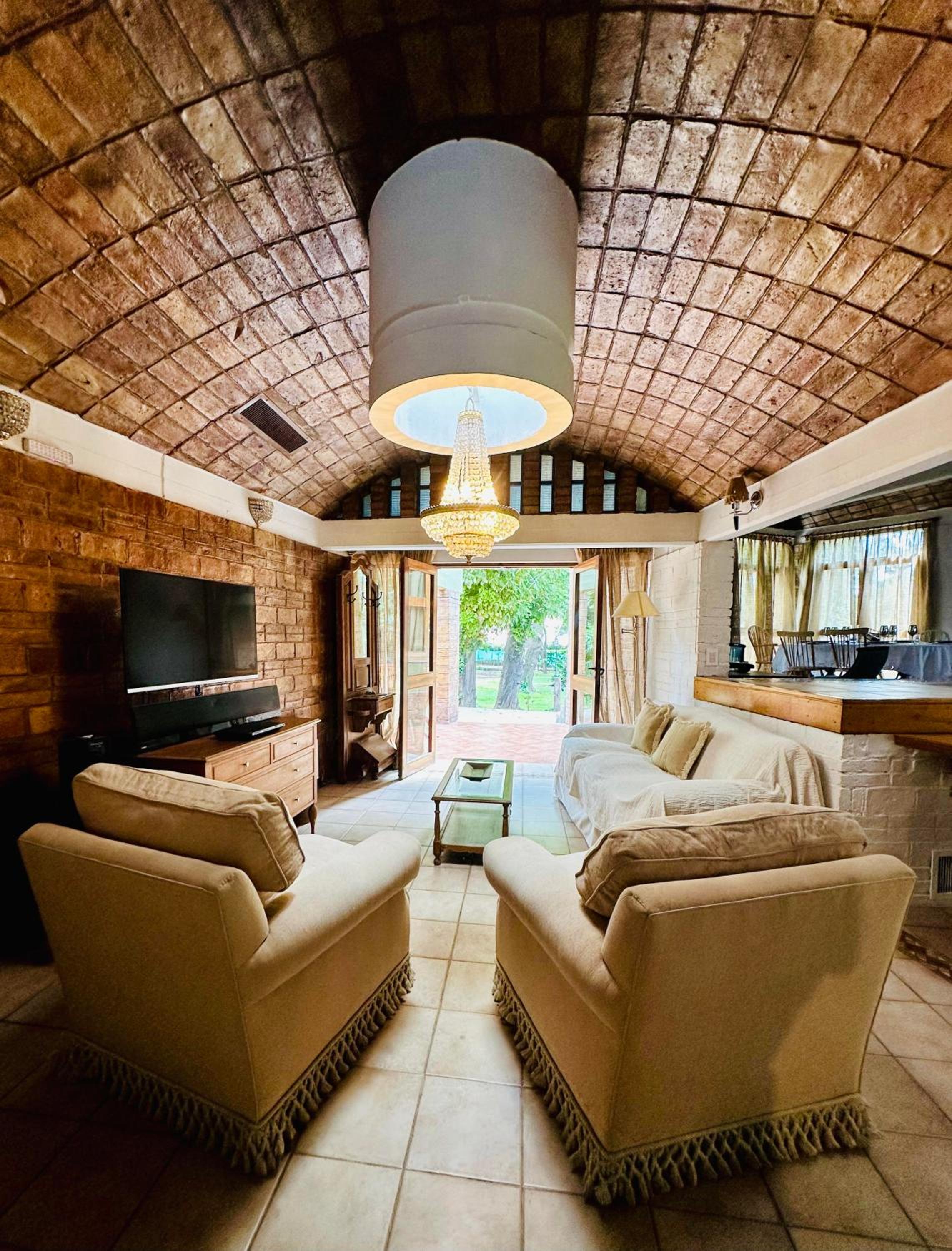 5 JOTAS DARRAGUEIRA Guest House & Loft