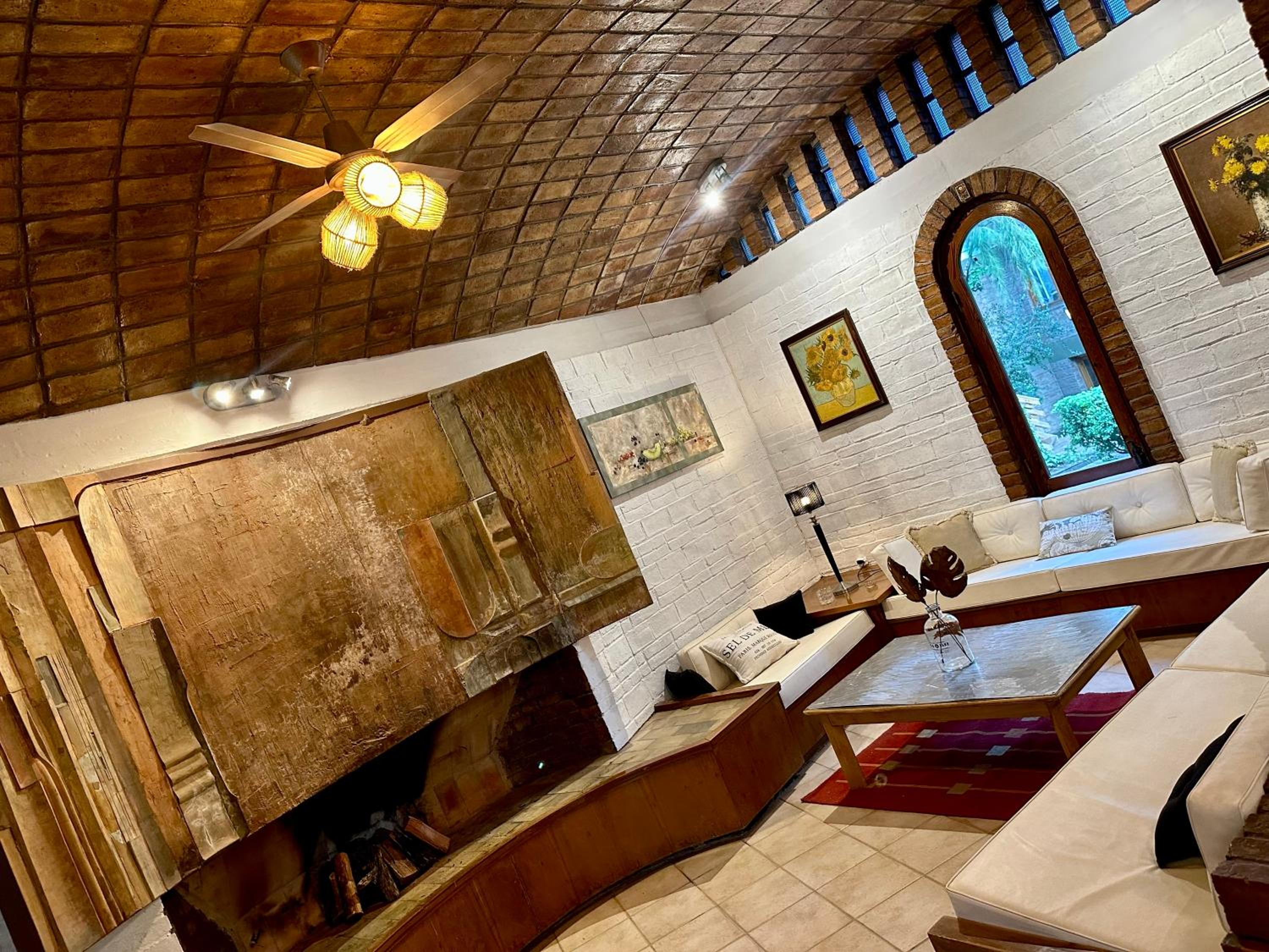 5 JOTAS DARRAGUEIRA Guest House & Loft