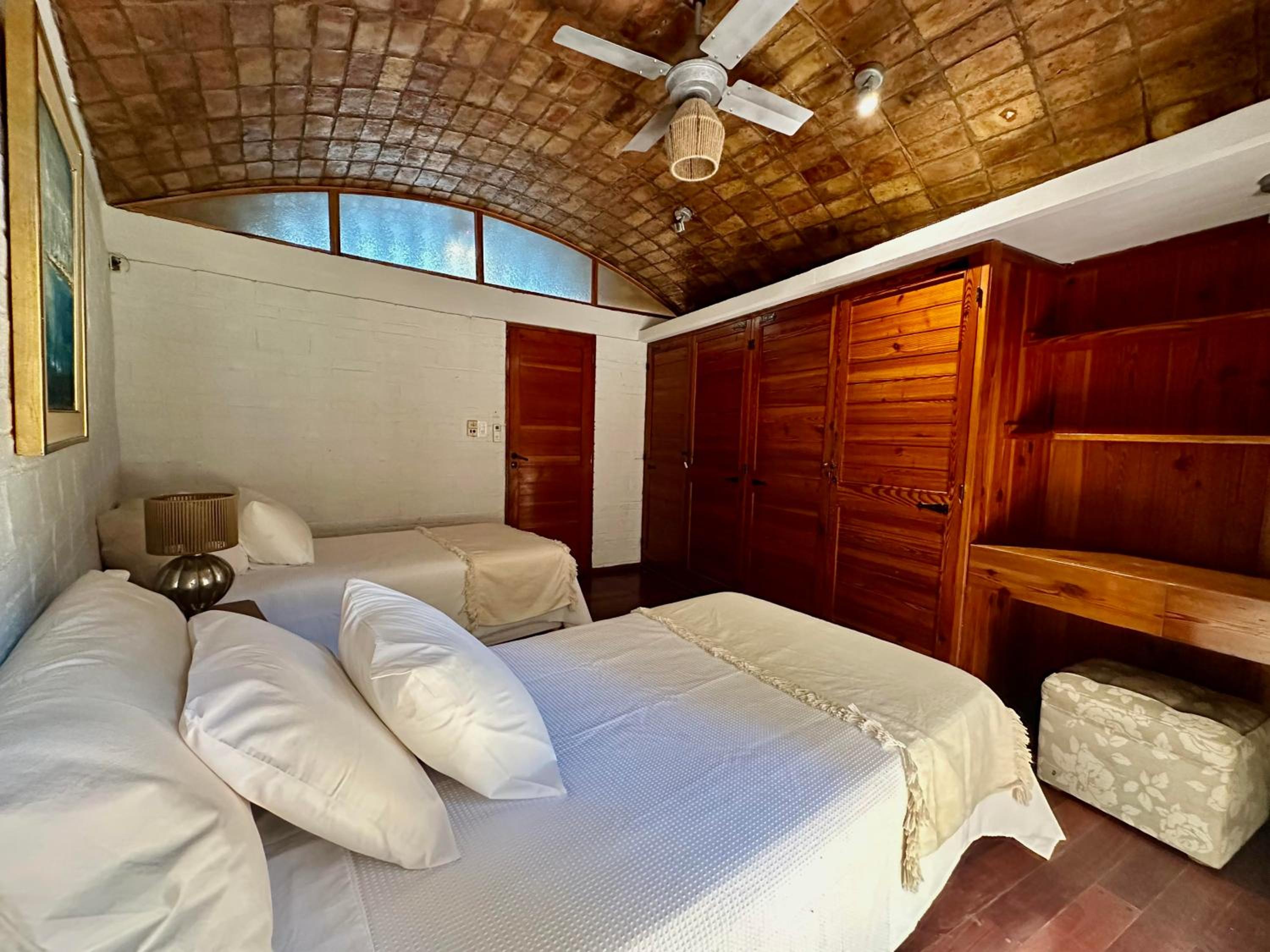 5 JOTAS DARRAGUEIRA Guest House & Loft
