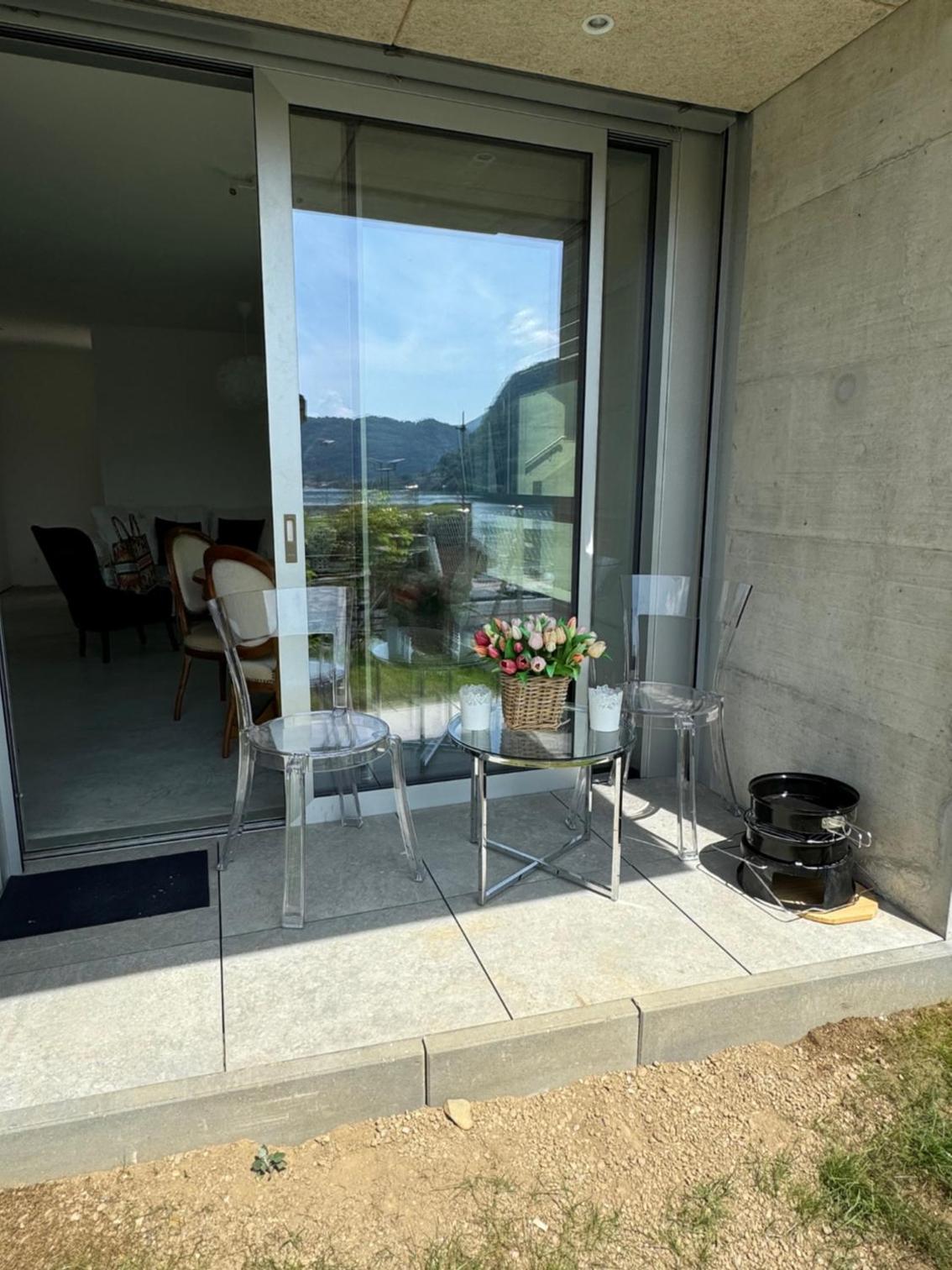 Neue Gartenwohnung mit Sicht auf den Luganersee
