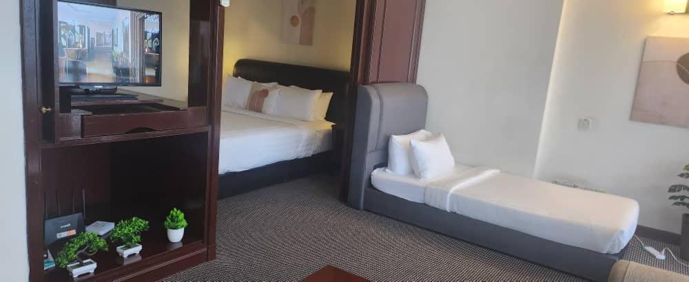 New Golden sky service suite at times square Kuala Lumpur