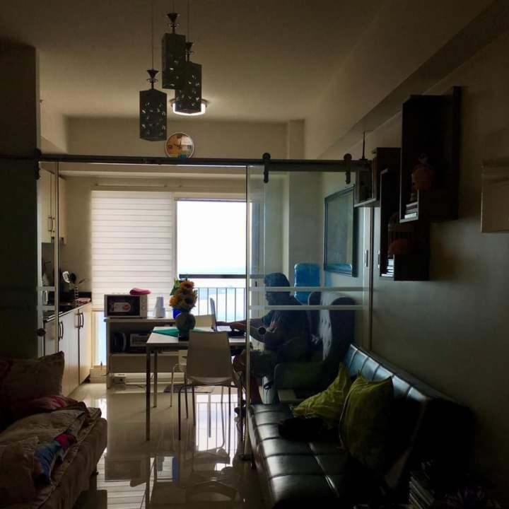 Condo Studio type Wind Residences with Lake view view 2