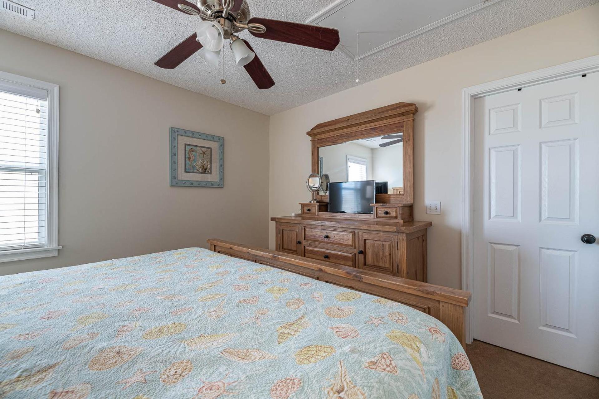 A Shore Thing - KDH MP 6, Oceanside, Beach Less than 300 Yds, Hot Tub, Pets OK, Flex Stays