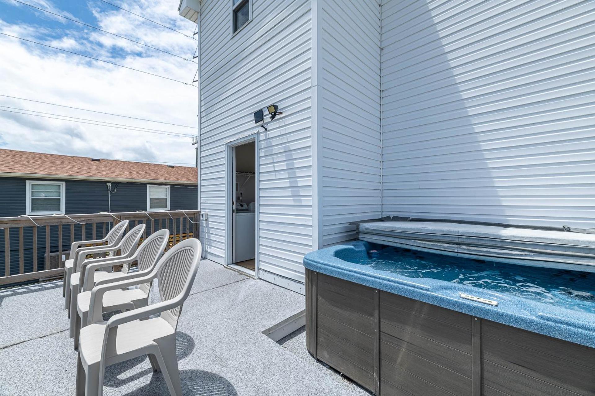 A Shore Thing - KDH MP 6, Oceanside, Beach Less than 300 Yds, Hot Tub, Pets OK, Flex Stays