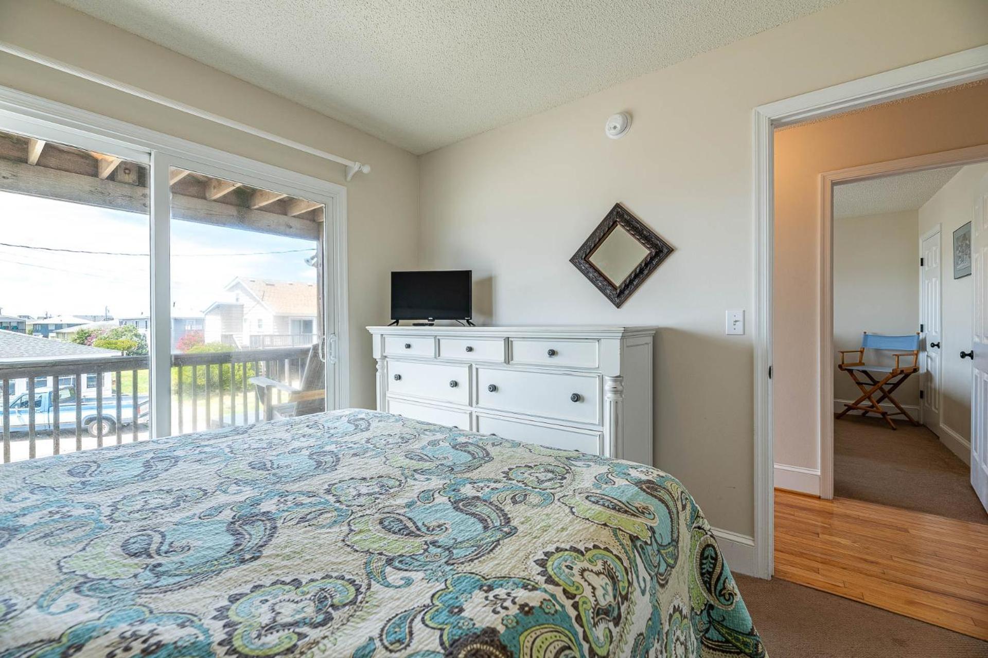 A Shore Thing - KDH MP 6, Oceanside, Beach Less than 300 Yds, Hot Tub, Pets OK, Flex Stays