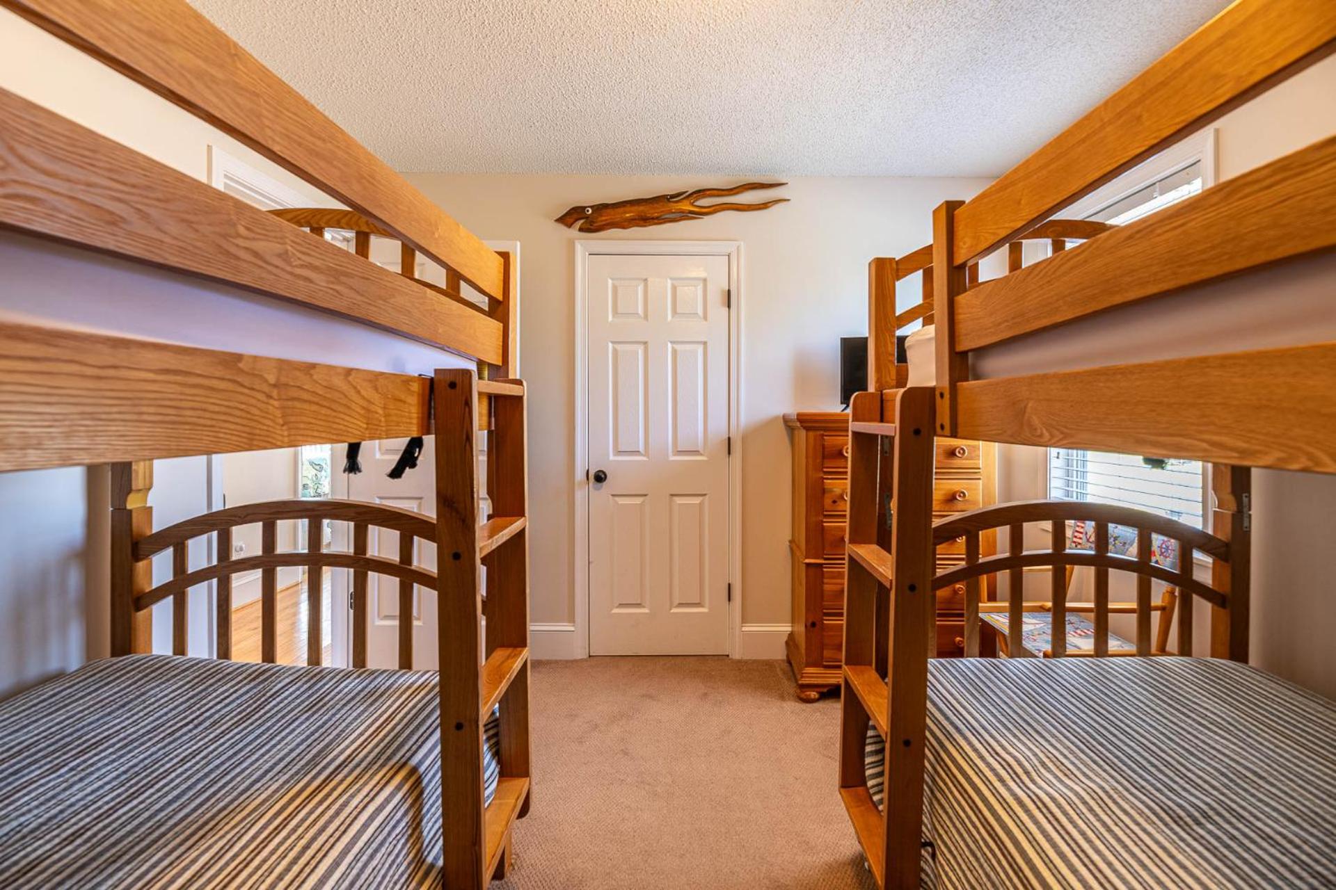 A Shore Thing - KDH MP 6, Oceanside, Beach Less than 300 Yds, Hot Tub, Pets OK, Flex Stays
