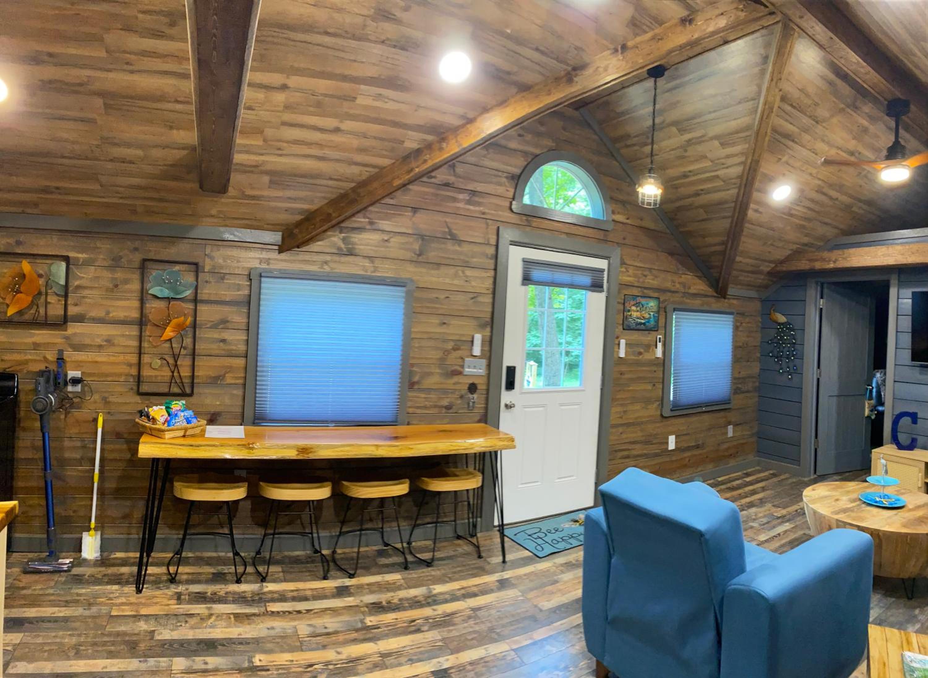 Carlton Cabin at Lake of Egypt 500 Sq Ft - Property Image 41