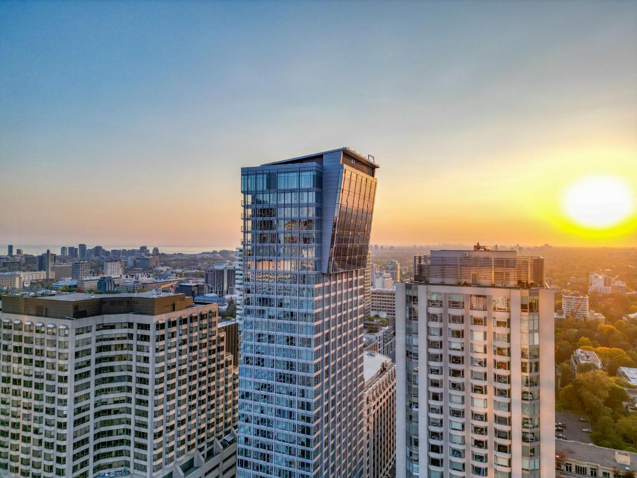 Imperial 1 Bedroom Suite steps from Park Hyatt Yorkville