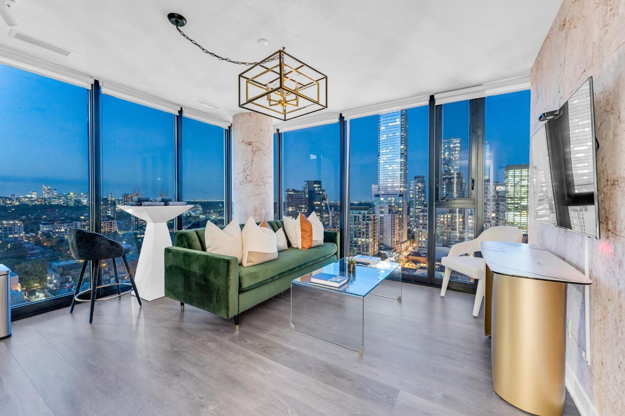 Imperial 1 Bedroom Suite steps from Park Hyatt Yorkville