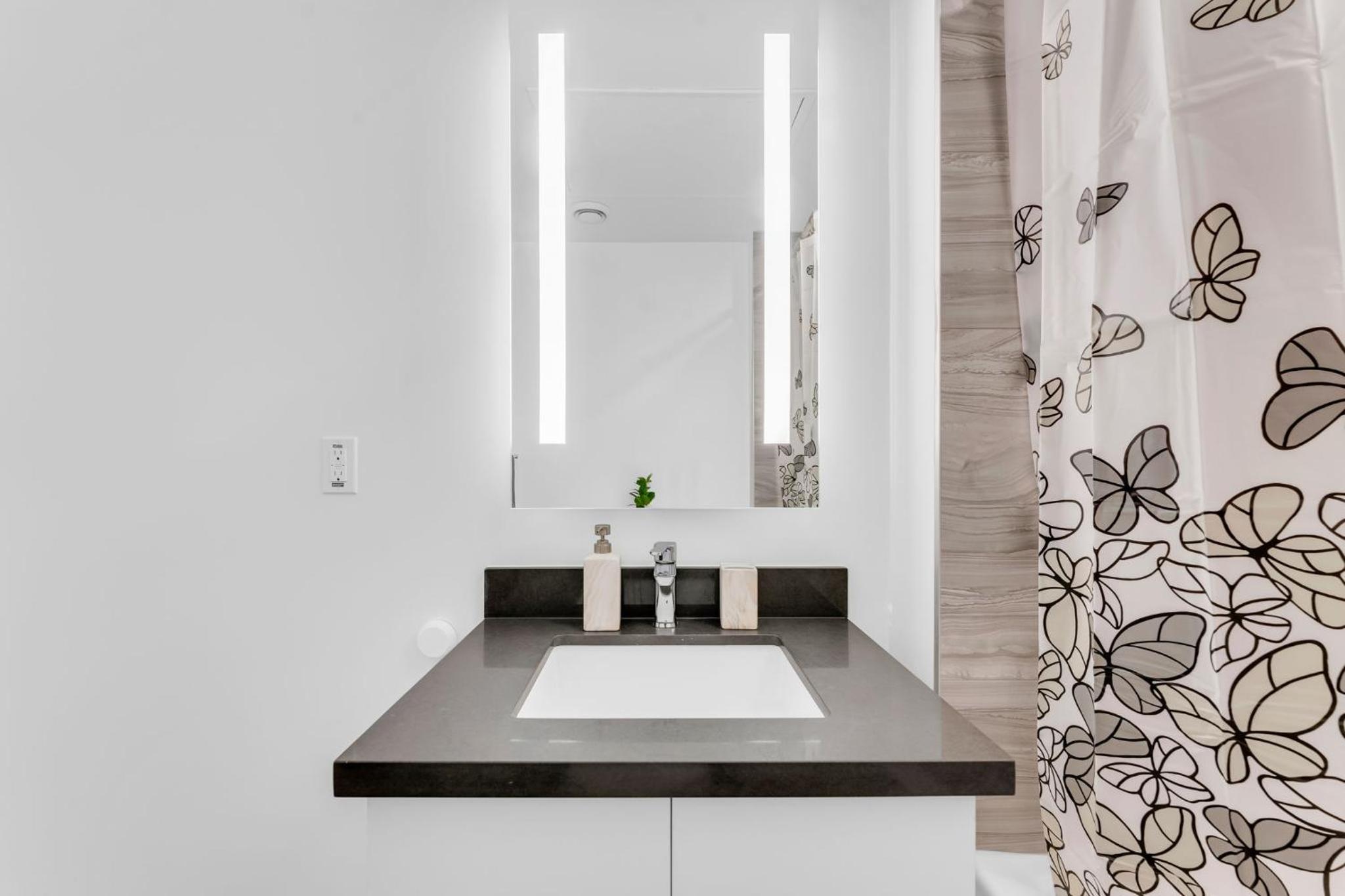 Imperial 1 Bedroom Suite steps from Park Hyatt Yorkville