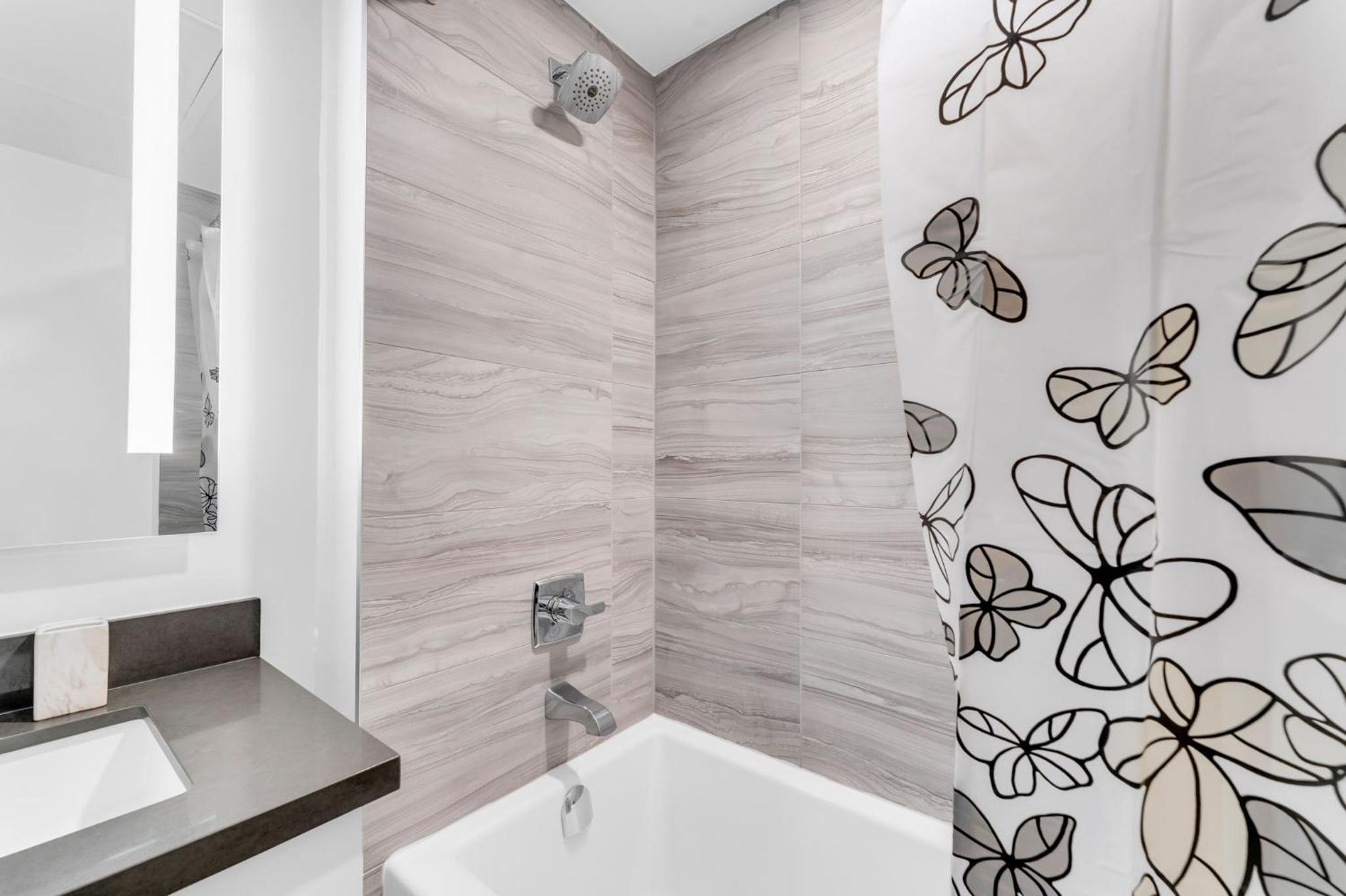 Imperial 1 Bedroom Suite steps from Park Hyatt Yorkville