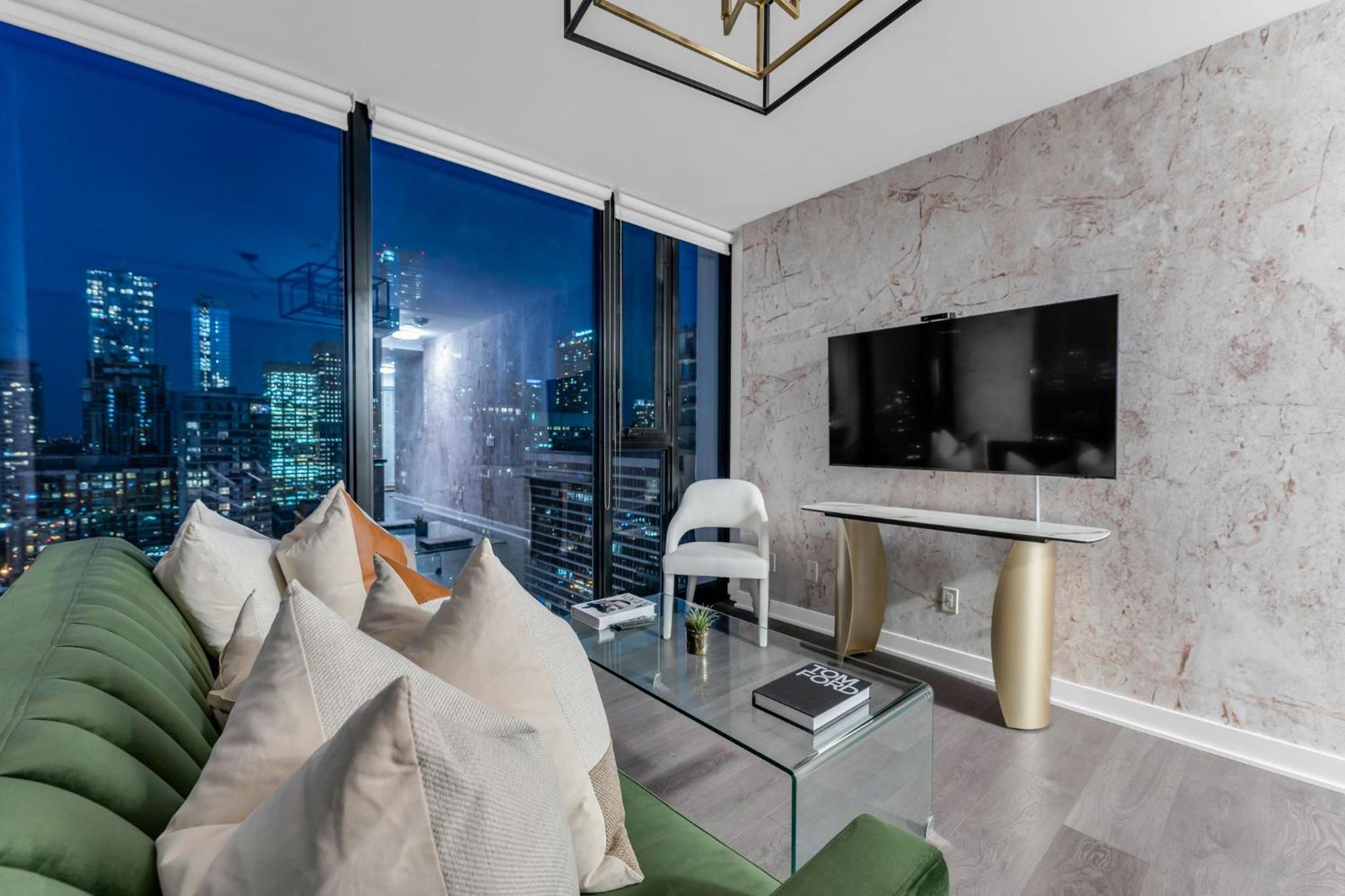 Imperial 1 Bedroom Suite steps from Park Hyatt Yorkville