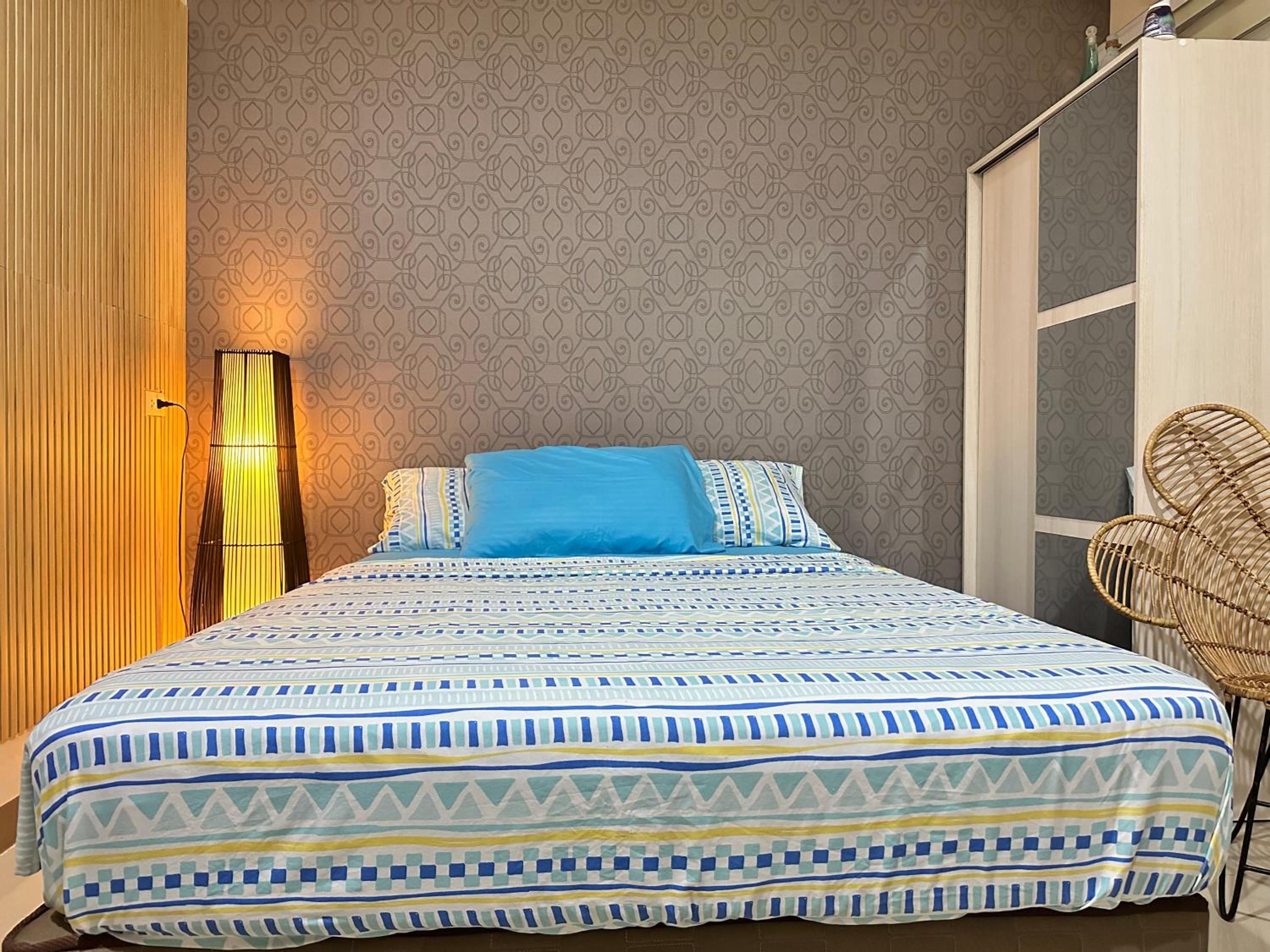 5-guest Studio Seaview Flat near Ayala Wi-Fi Pool