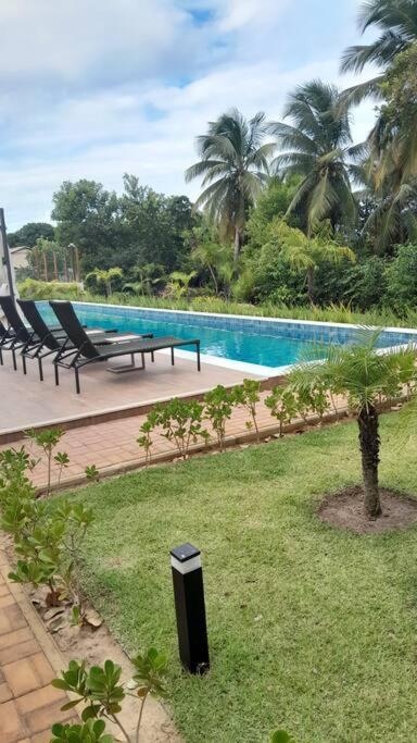 Village em Itacimirim lindo, novo e tranquilo à 400 m da Praia da Espera