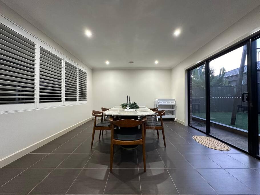 Luxurious 4 Bedroom Home in Prime Location