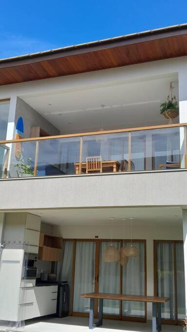 Village em Itacimirim lindo, novo e tranquilo à 400 m da Praia da Espera