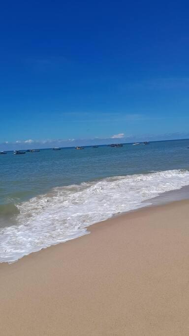 Village em Itacimirim lindo, novo e tranquilo à 400 m da Praia da Espera