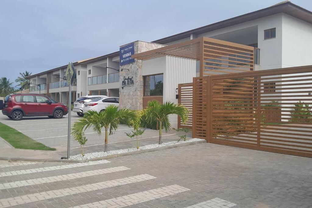 Village em Itacimirim lindo, novo e tranquilo à 400 m da Praia da Espera