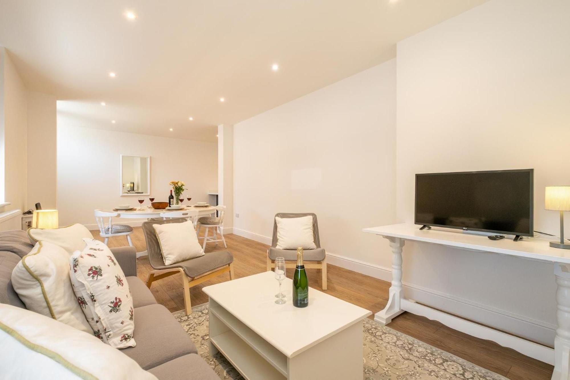 Volunteer Lodge, Leiston - Aldeburgh Coastal Cottages