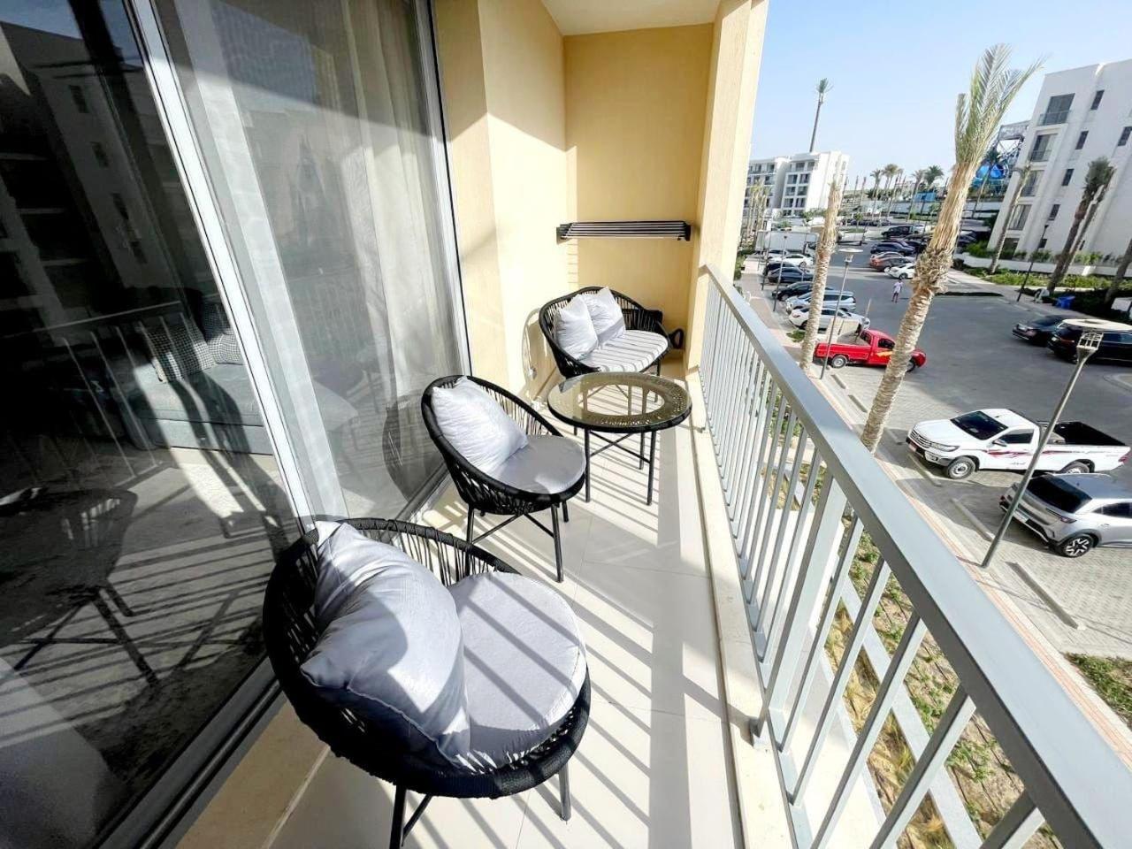 Marassi One Bedroom Apt in Faya view 4