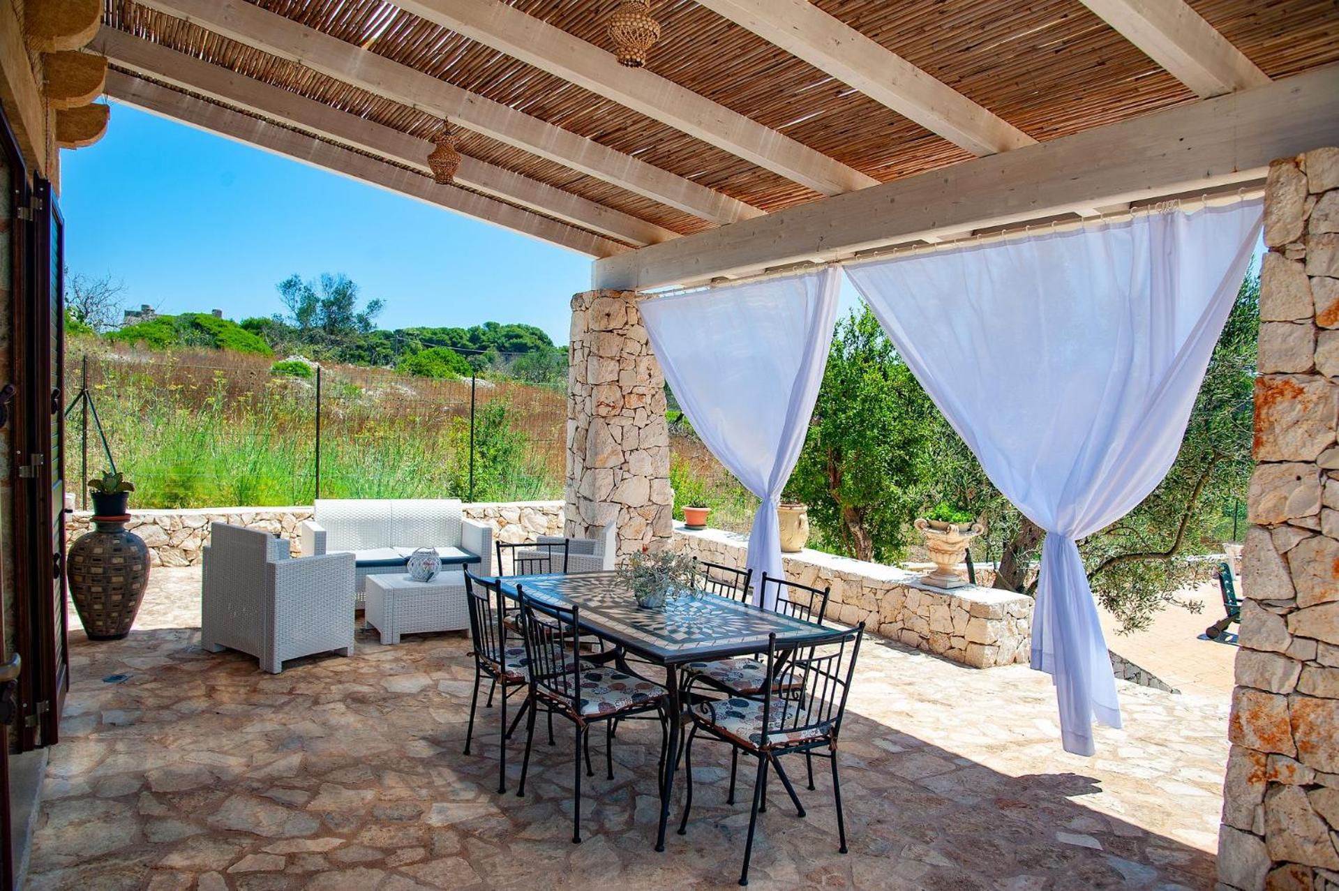 Villa Luce view 4