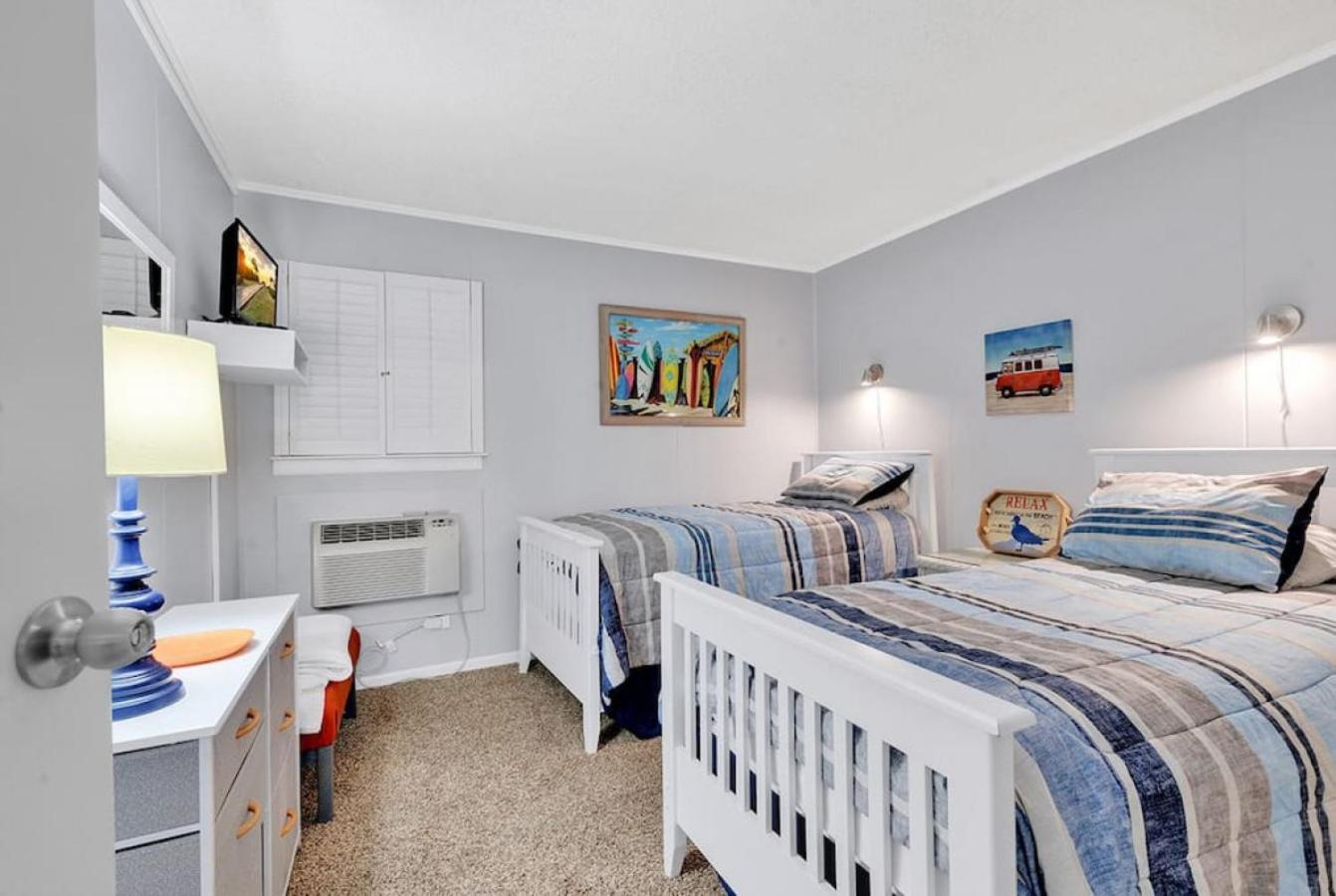 Mariners Cove w Water Views Near Beach 3 Beds